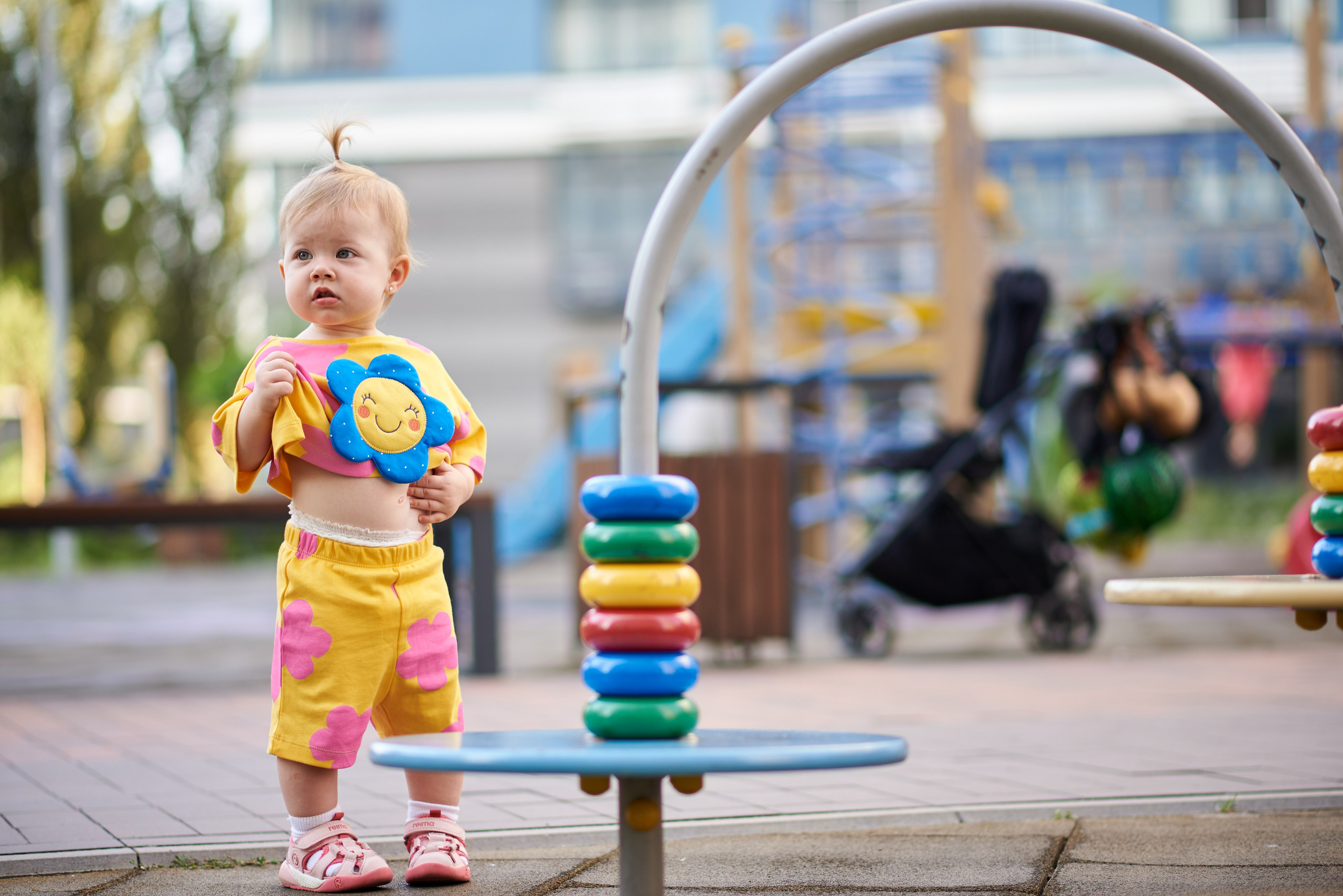 Прогулянка в дворику. Professional photographer Kiev — Pavlenko Victor