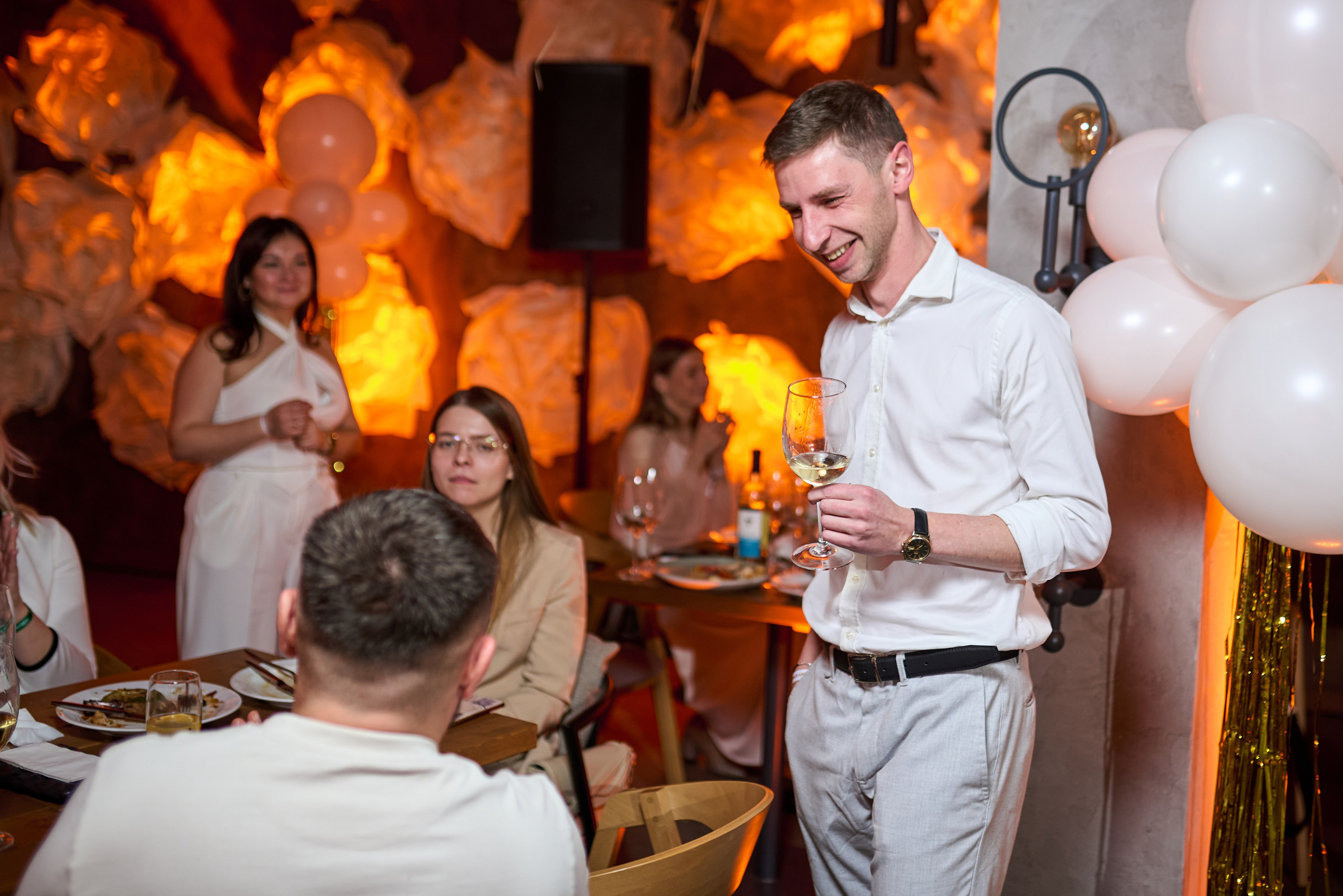 Новорічний корпоратив — свято, команда, емоції. Фотограф Київ – Репортаж, Події | Павленко Віктор