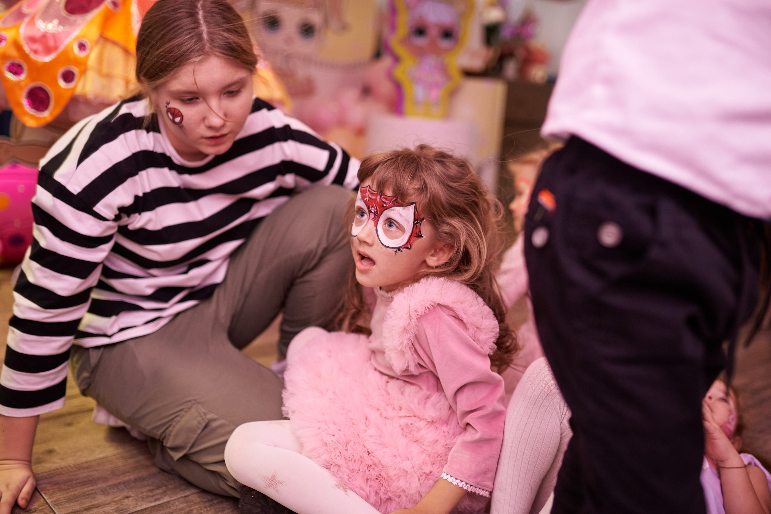 Фотозйомка з аніматорами в стилі Бджілка Мая – яскраві фото з додатковим світлом. Фотограф Київ – Репортаж, Події | Павленко Віктор