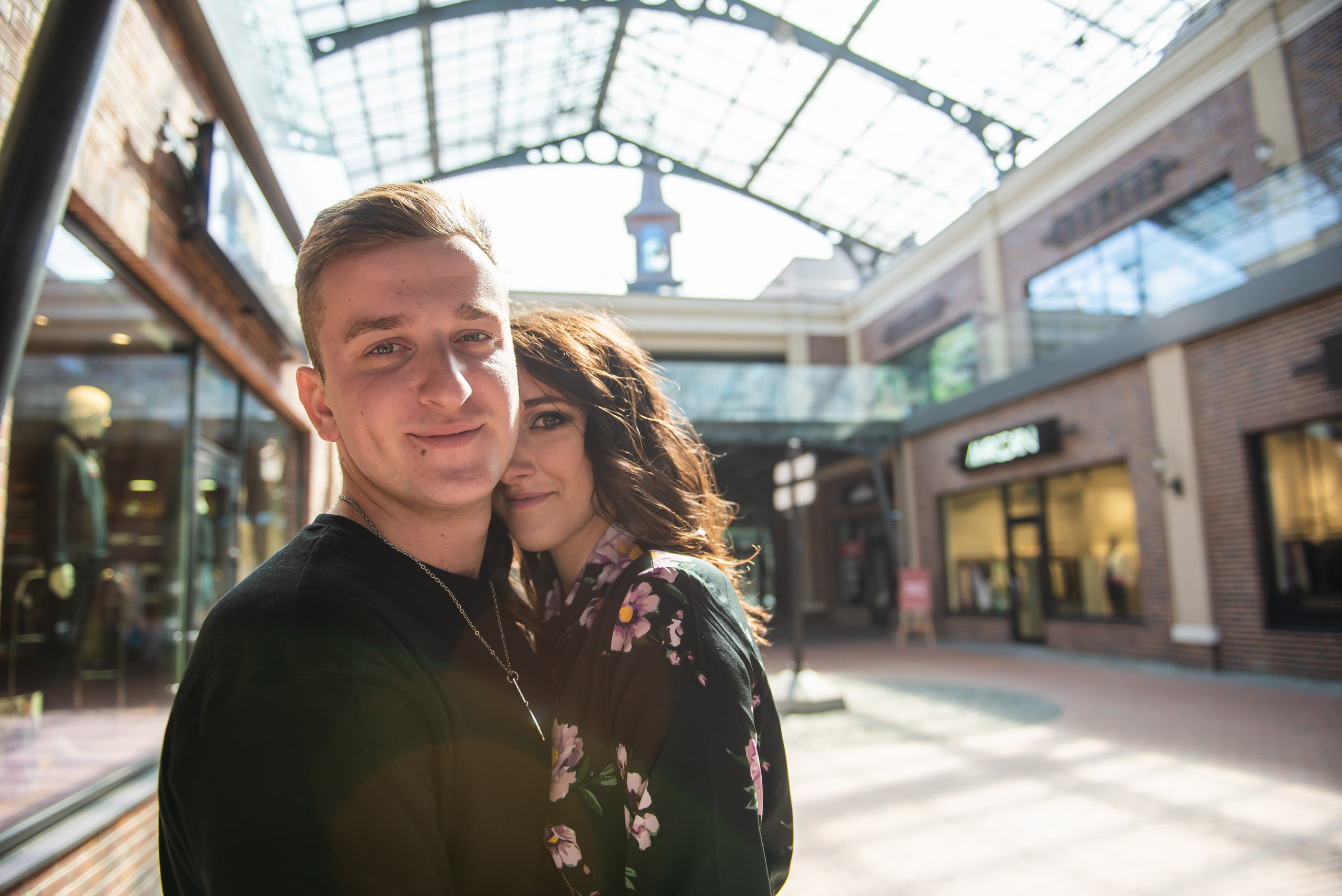 Лавсторі в аутлет містечку Мануфактура. Фотограф Київ – Репортаж, Події | Павленко Віктор