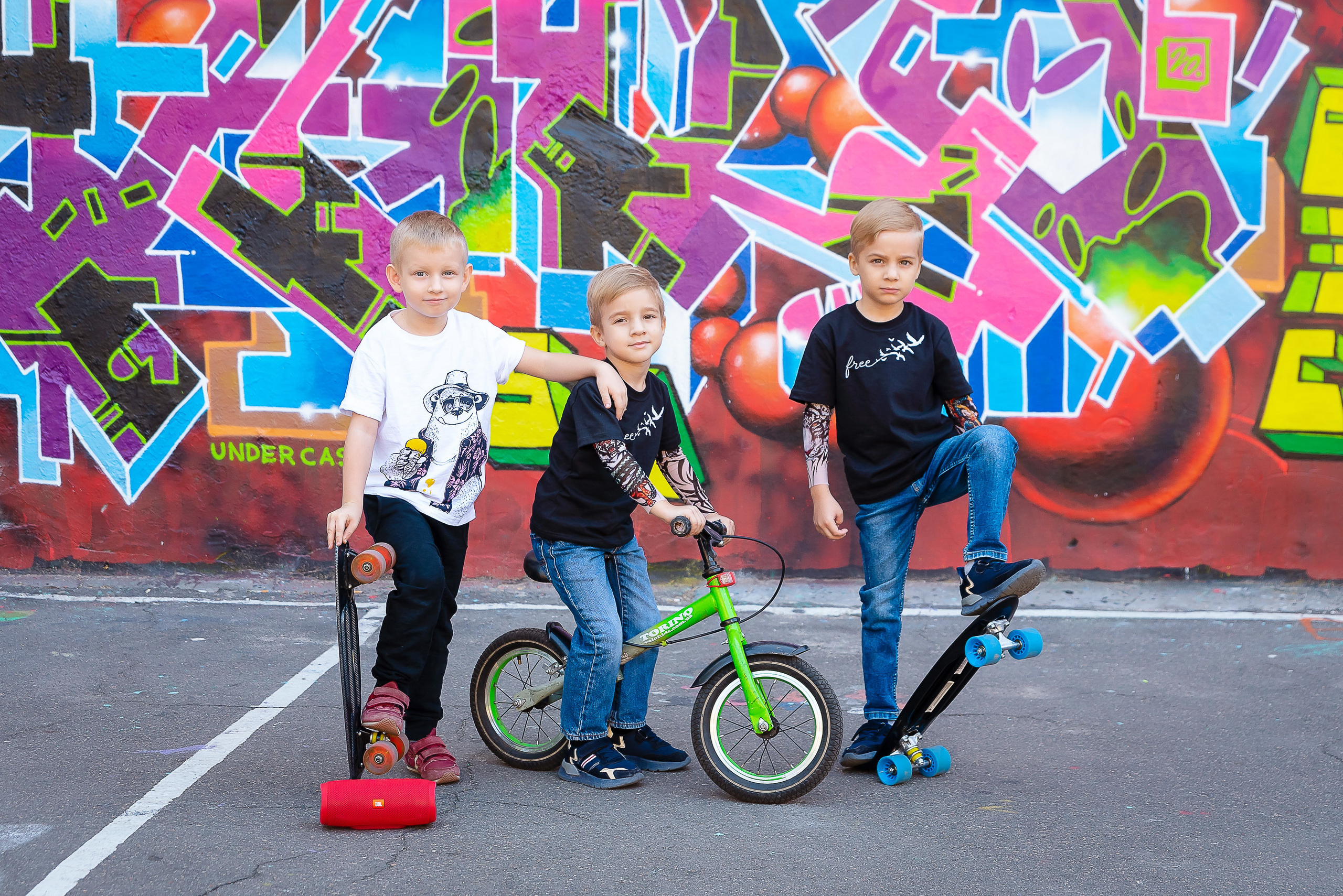 Графіті. Сімейний та дитячий фотограф в Одесі Нікола Світлана