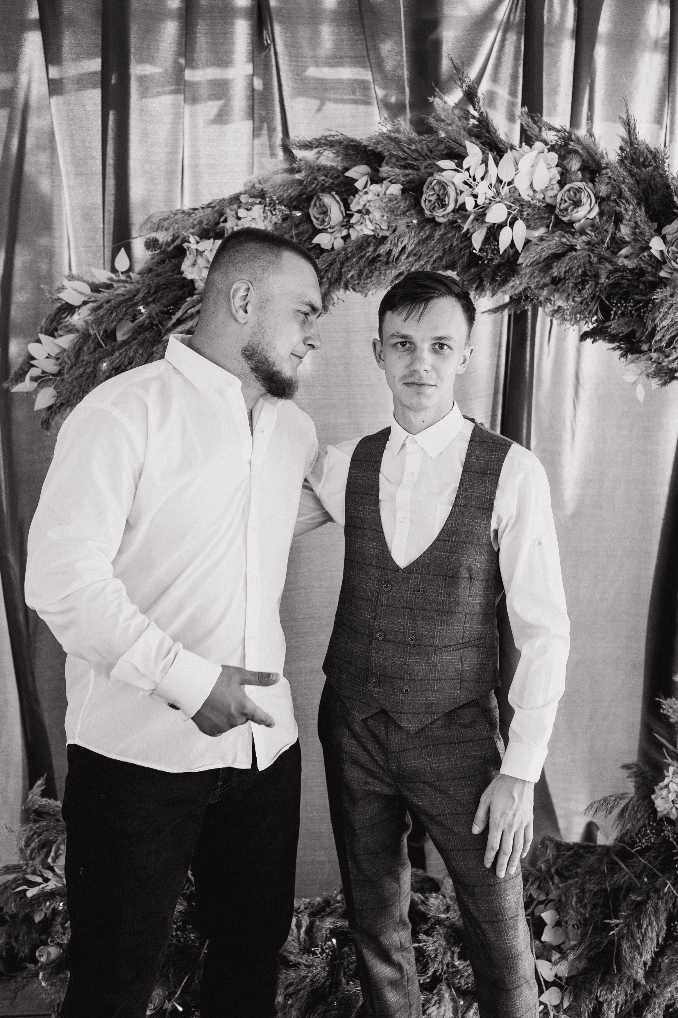 Дарья и Максим (выездная церемония). Свадебный и портретный фотограф в Запорожье Украина Elena Marshall