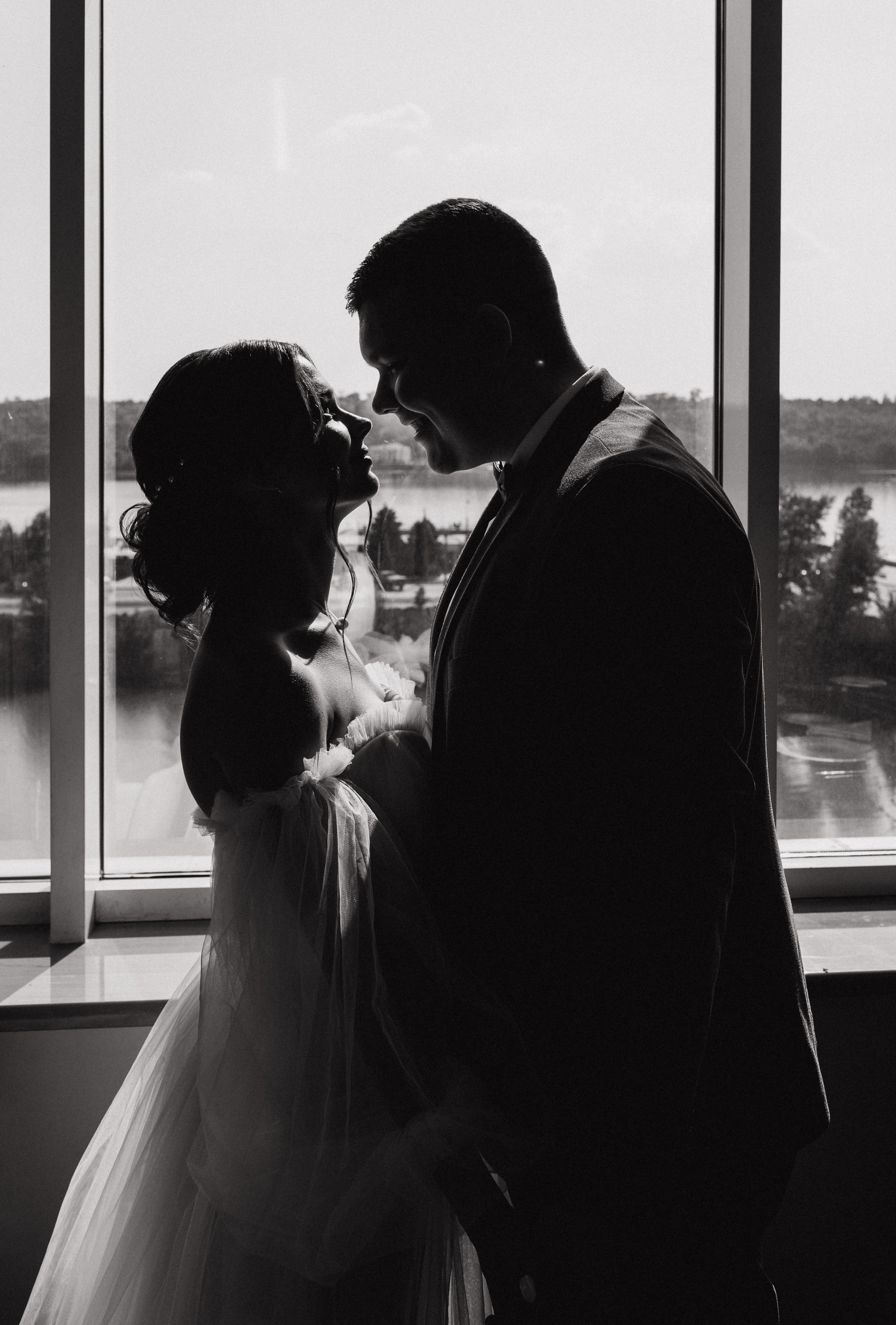 Алина и Артем. Свадебный и портретный фотограф в Запорожье Украина Elena Marshall