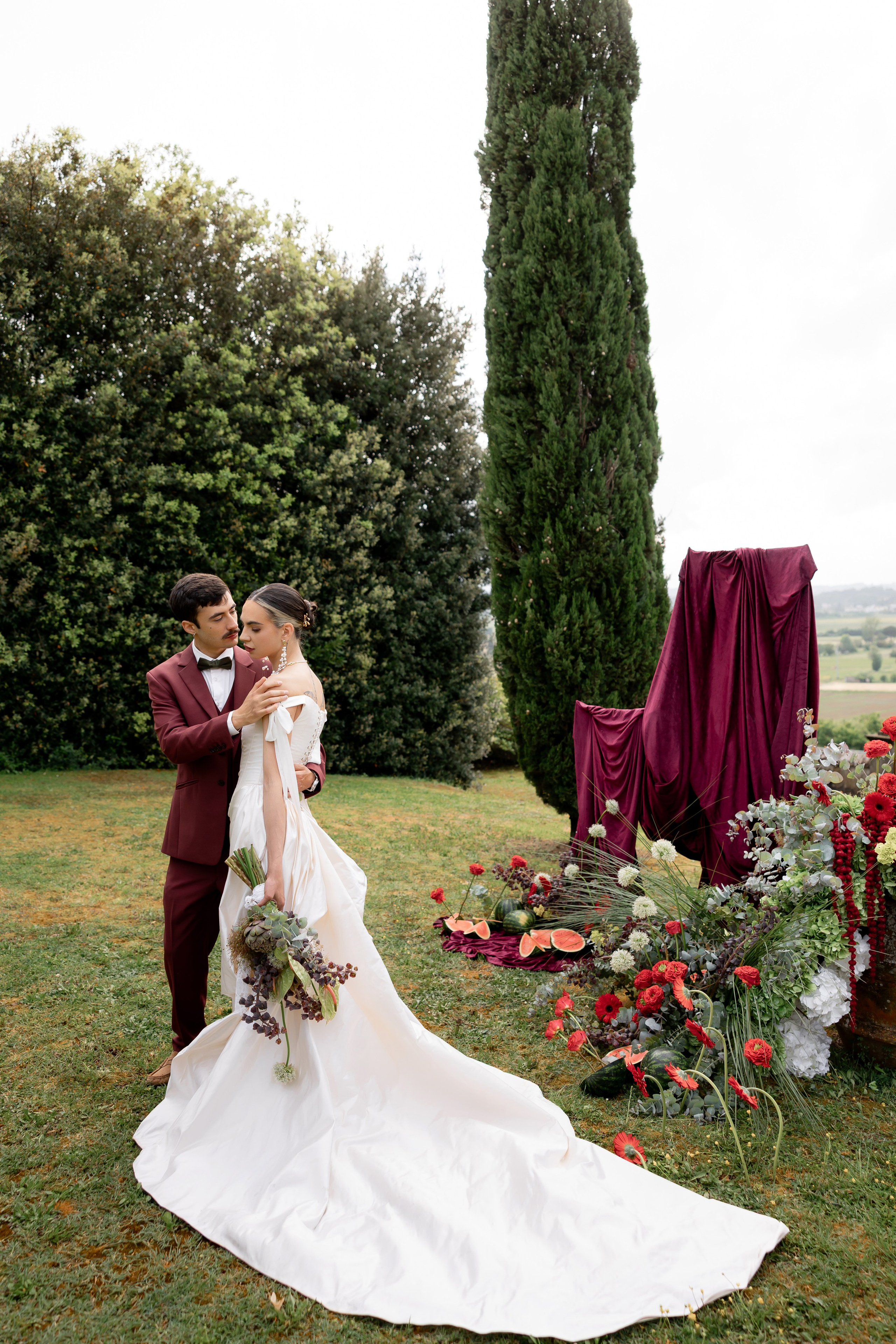 Intimate wedding moments of a stylish couple during a luxury Tuscany editorial. Wedding Photographer in Ukraine & Europe | Elena Marshall