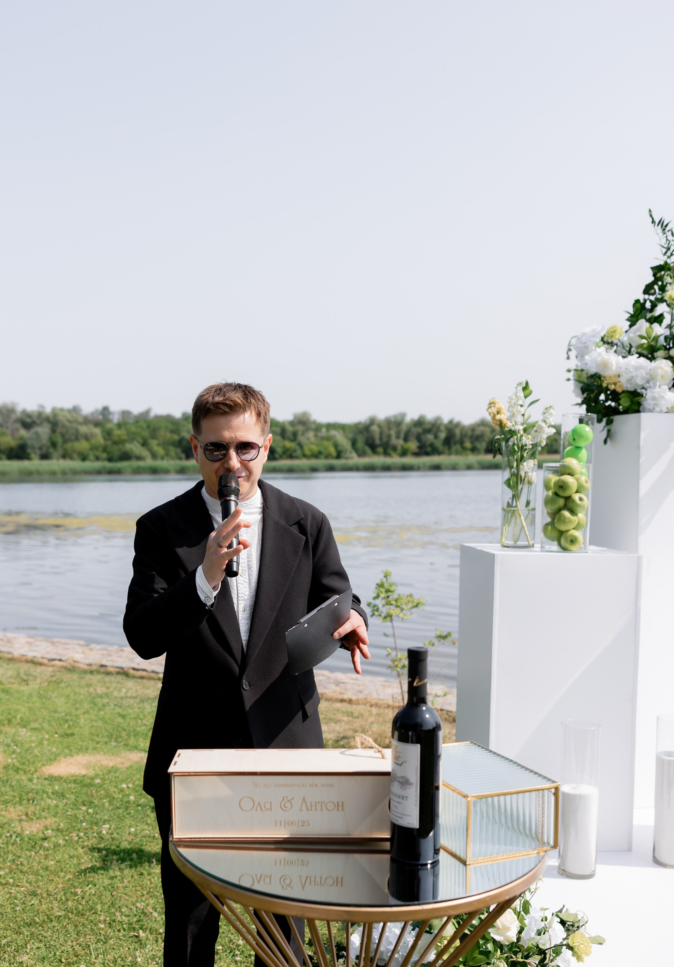 Весільний фотограф Запоріжжя — ранкові збори нареченої • Wedding photographer Kyiv elegant bridal portrait • Фотограф Дніпро. Wedding Photographer in Ukraine & Europe | Elena Marshall