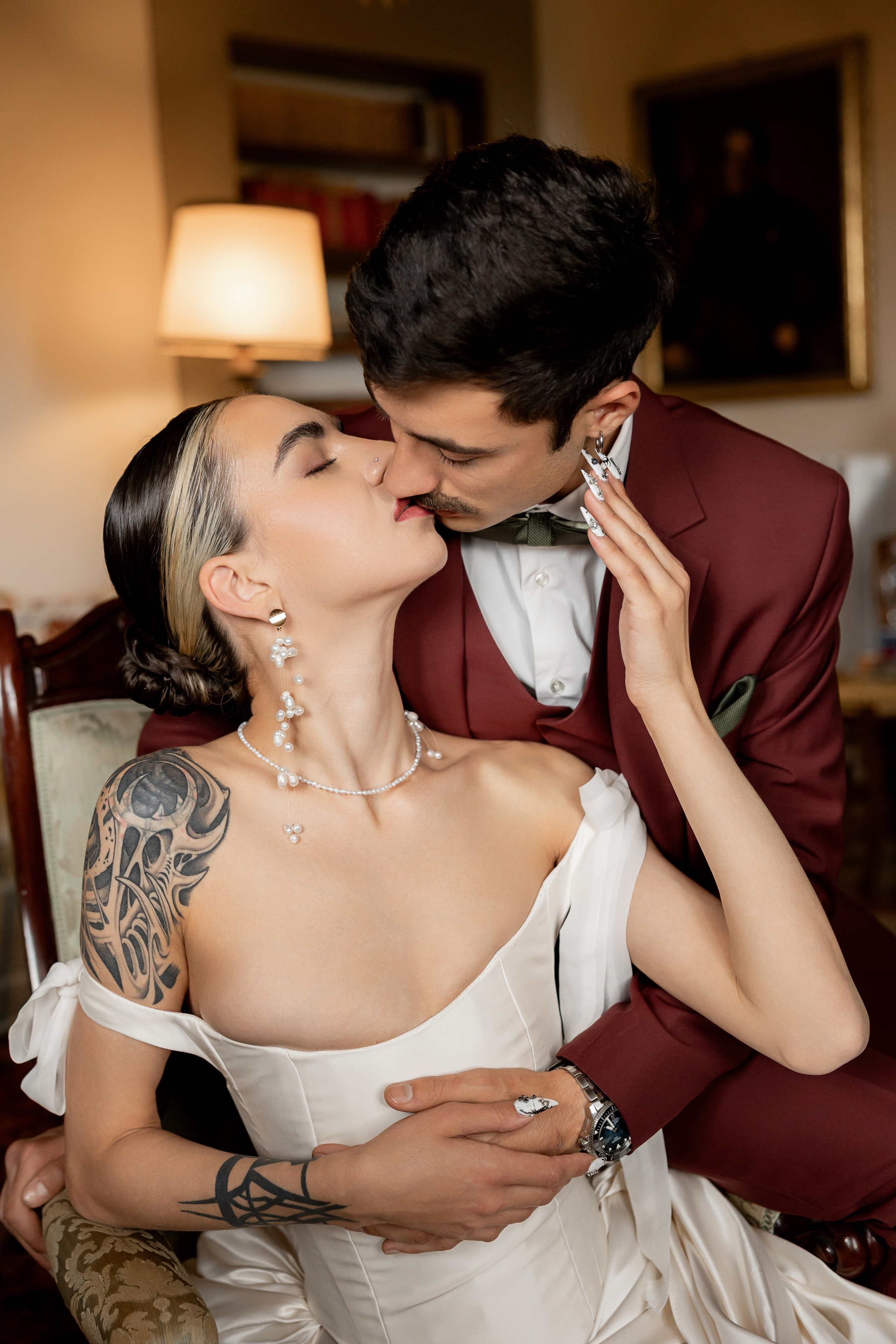 Intimate wedding moments of a stylish couple during a luxury Tuscany editorial. Wedding Photographer in Ukraine & Europe | Elena Marshall