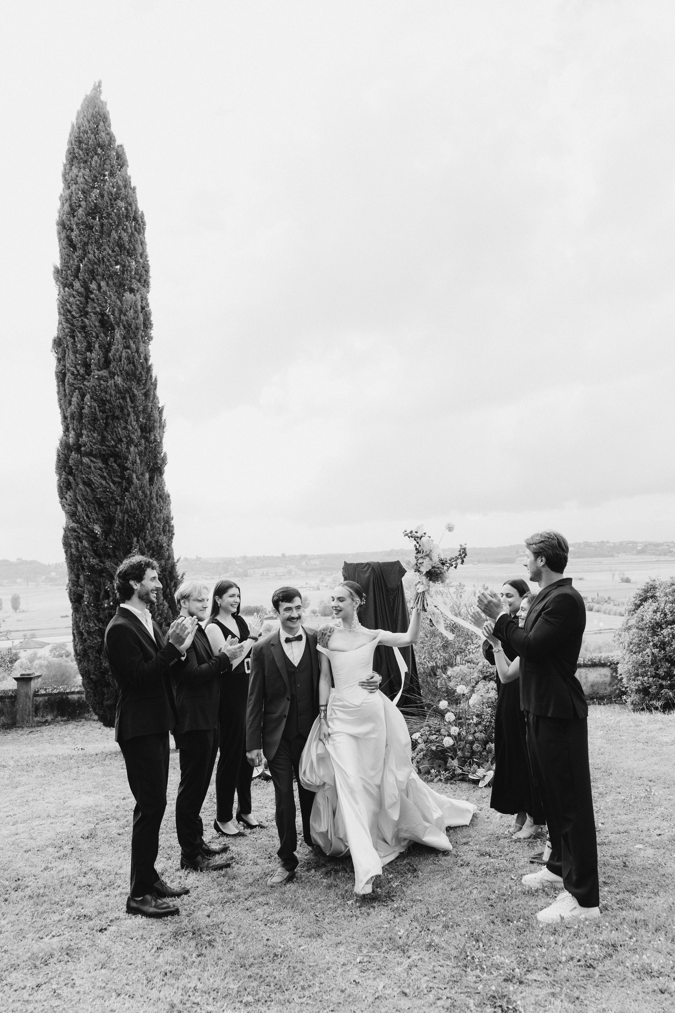 Intimate wedding moments of a stylish couple during a luxury Tuscany editorial. Wedding Photographer in Ukraine & Europe | Elena Marshall