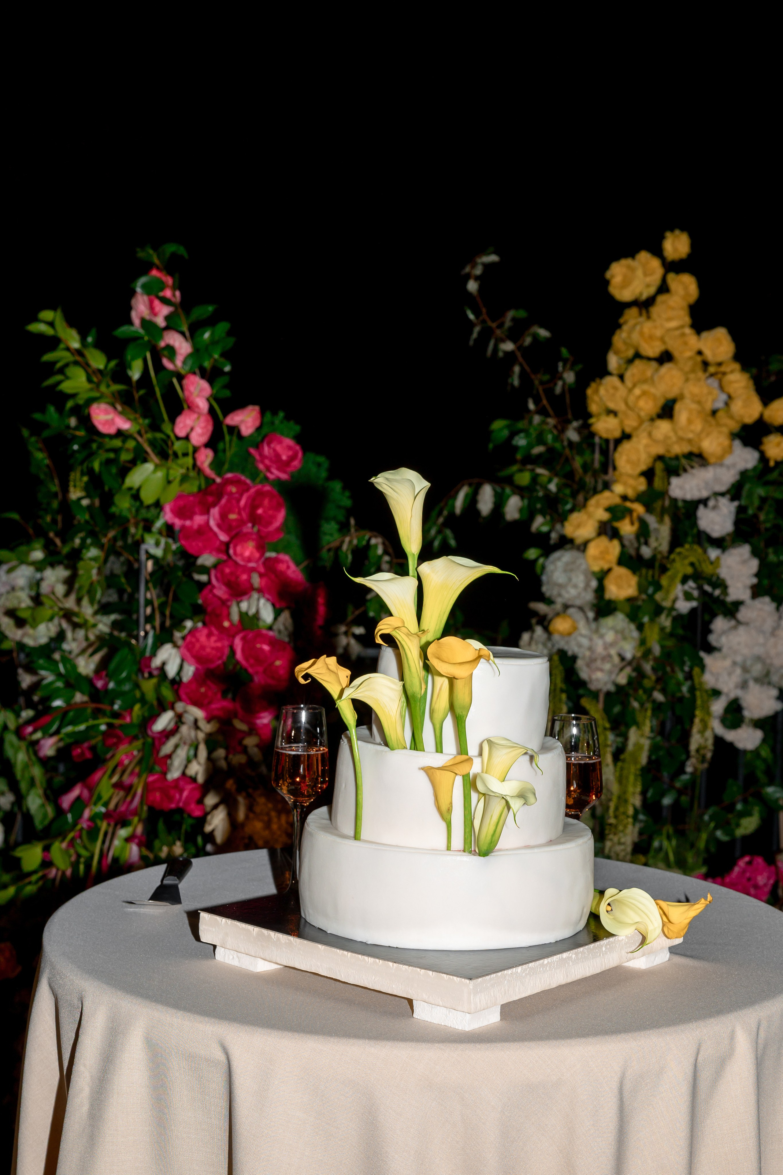 Wedding Stories | Elegant Editorial Wedding Photography in Europe. Wedding Photographer in Ukraine & Europe | Elena Marshall