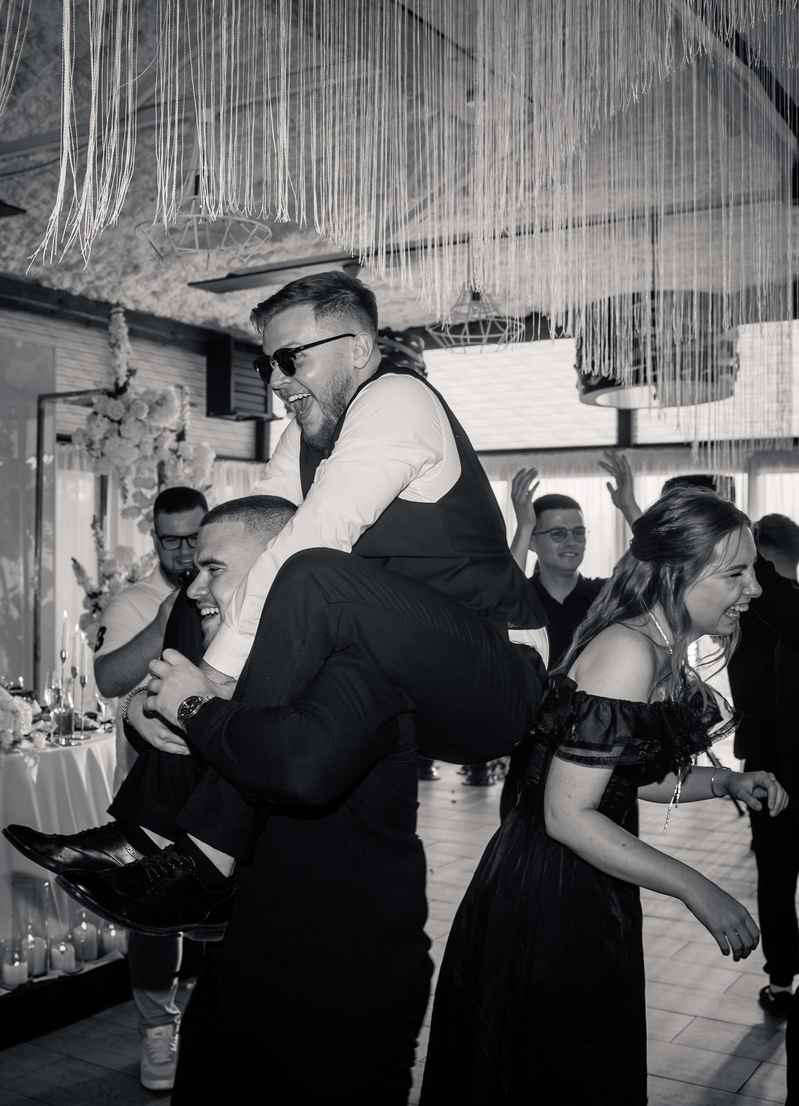 Весільна зйомка, фотосессія весілля, весільний фотограф. Свадебный и портретный фотограф в Запорожье Украина Elena Marshall