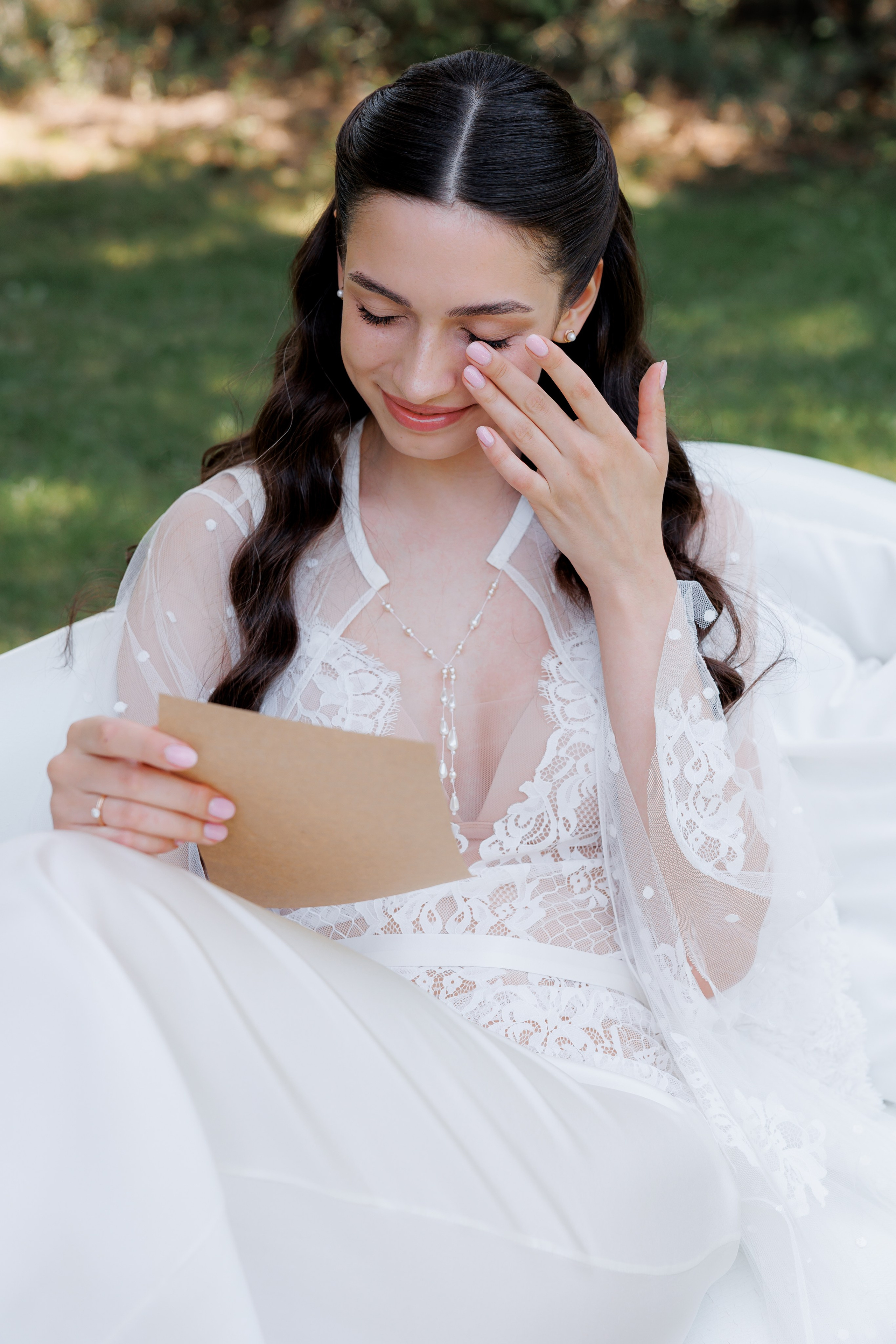 Весільний фотограф Запоріжжя — ранкові збори нареченої • Wedding photographer Kyiv elegant bridal portrait • Фотограф Дніпро. Wedding Photographer in Ukraine & Europe | Elena Marshall