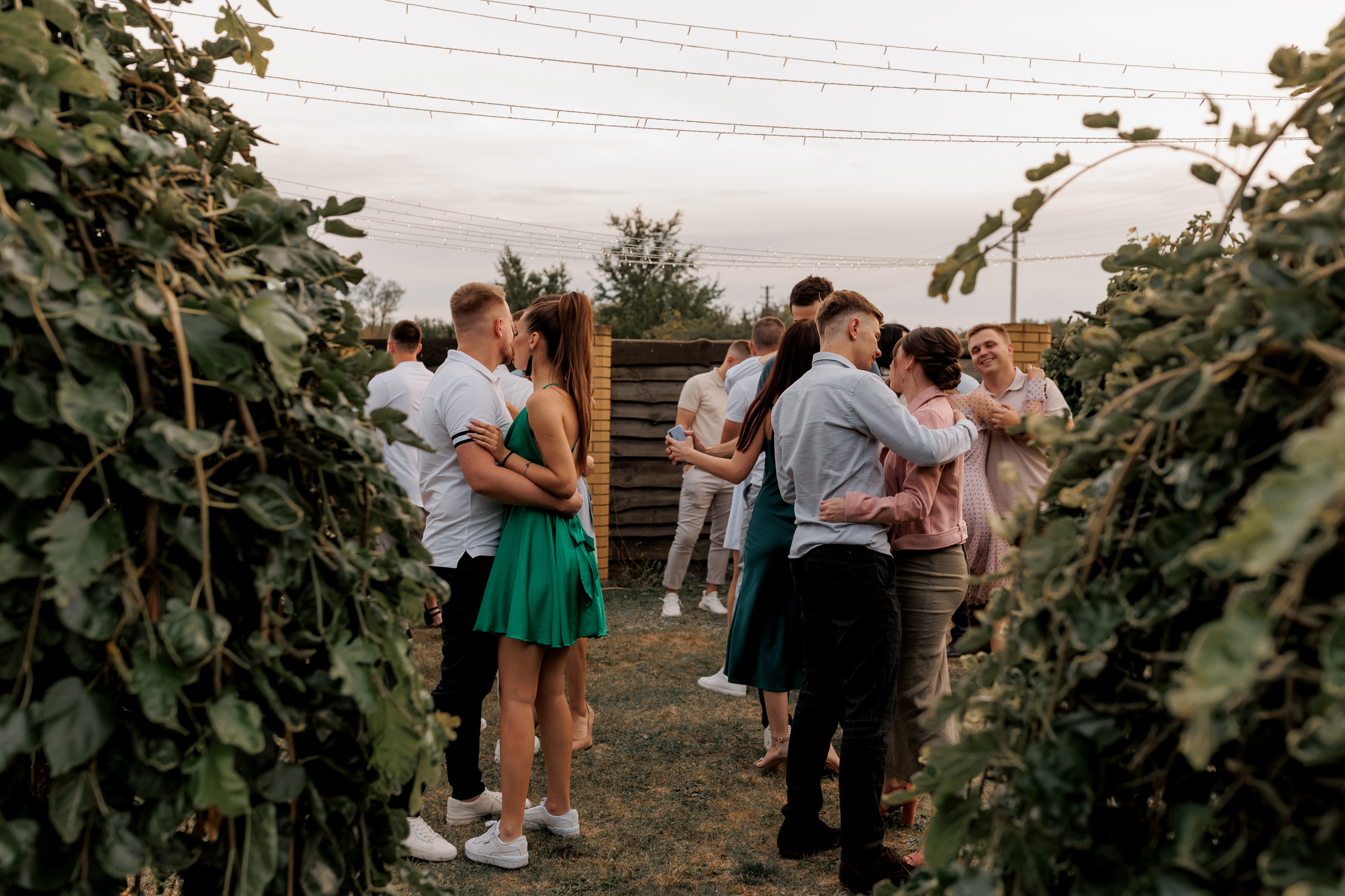 Влад и Виктория. Свадебный и портретный фотограф в Запорожье Украина Elena Marshall