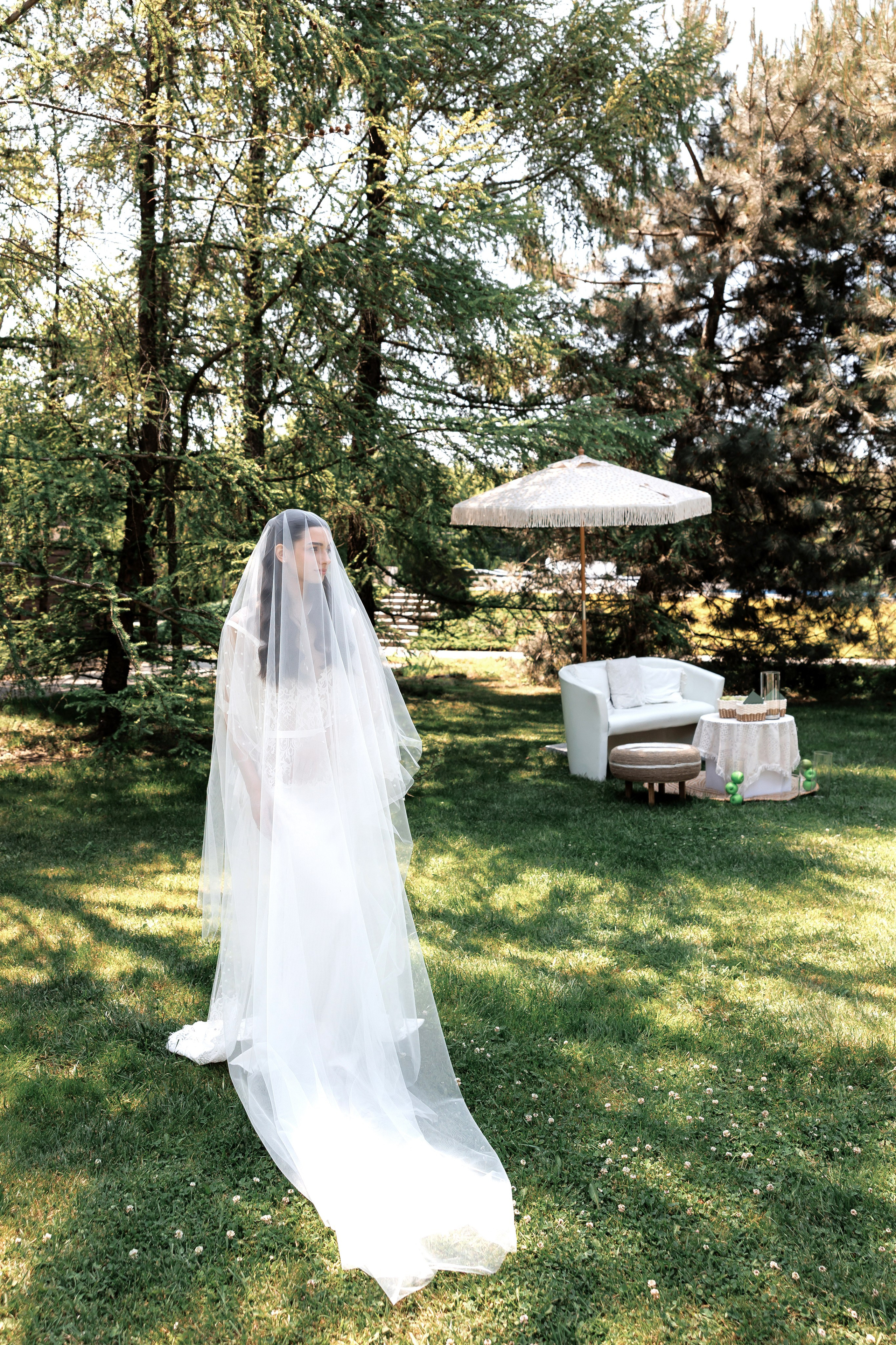 Весільний фотограф Запоріжжя — ранкові збори нареченої • Wedding photographer Kyiv elegant bridal portrait • Фотограф Дніпро. Wedding Photographer in Ukraine & Europe | Elena Marshall