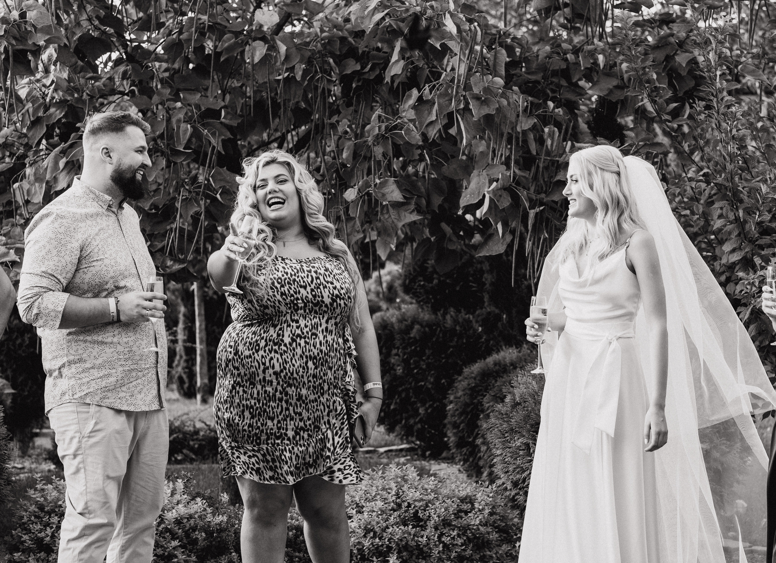 Дарья и Максим (выездная церемония). Свадебный и портретный фотограф в Запорожье Украина Elena Marshall