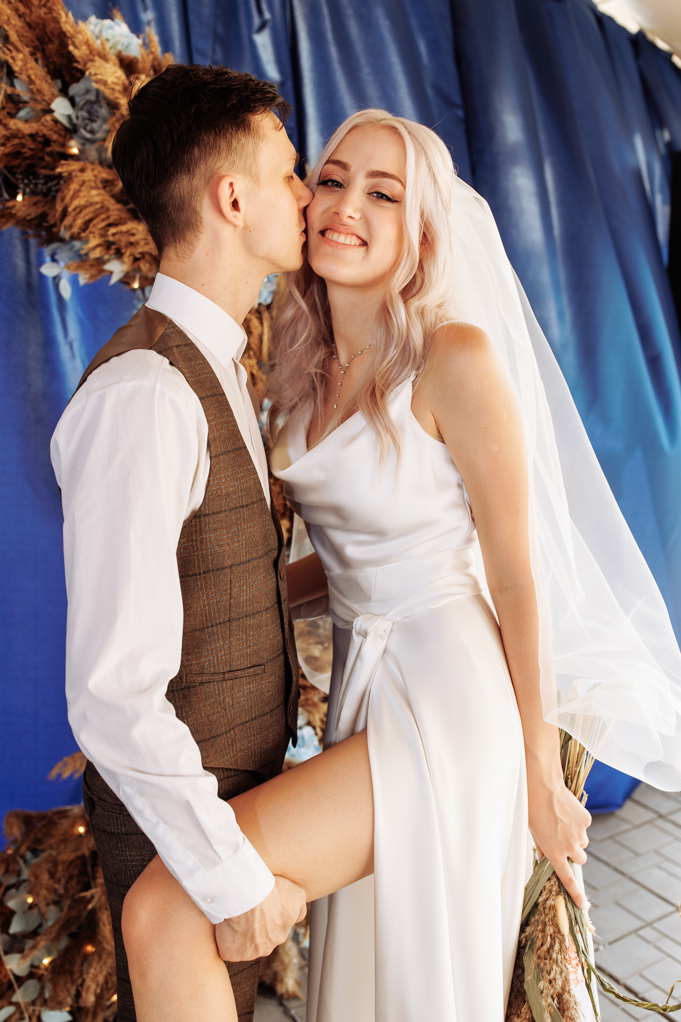 Дарья и Максим (выездная церемония). Свадебный и портретный фотограф в Запорожье Украина Elena Marshall