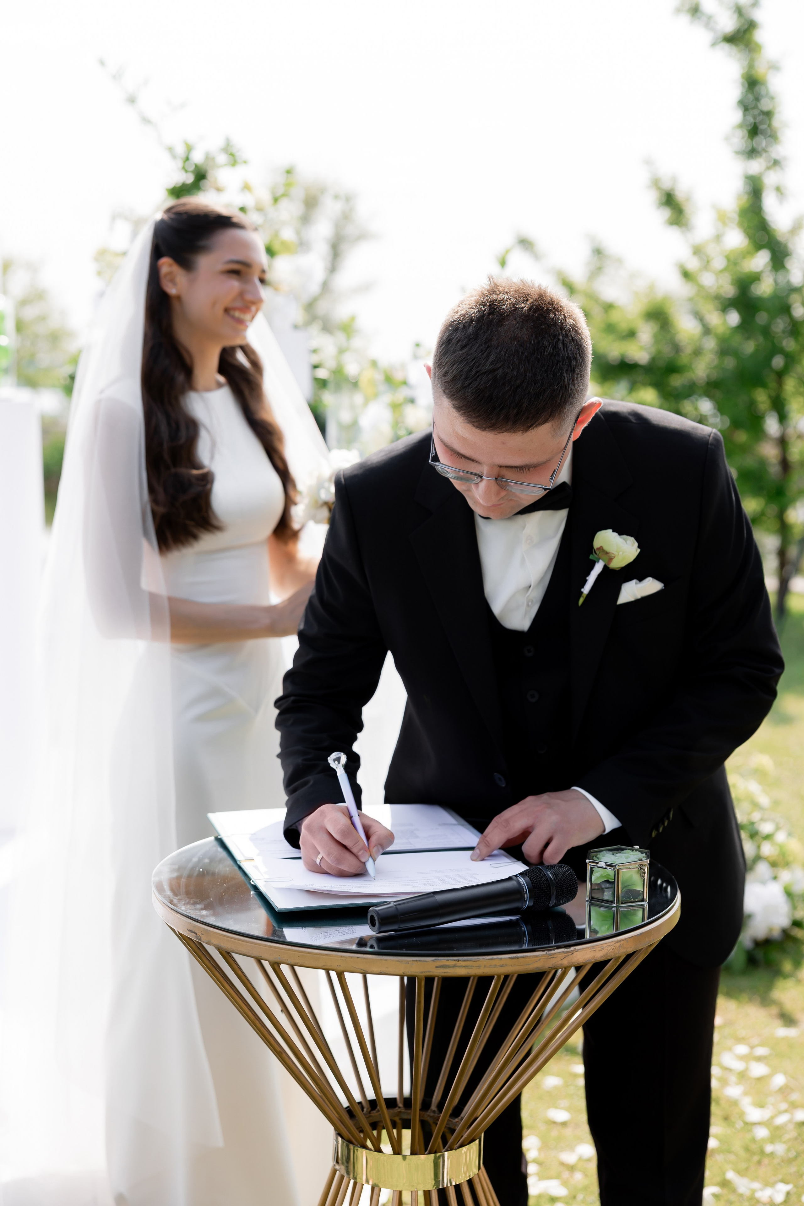 Розпис молодят на церемонії