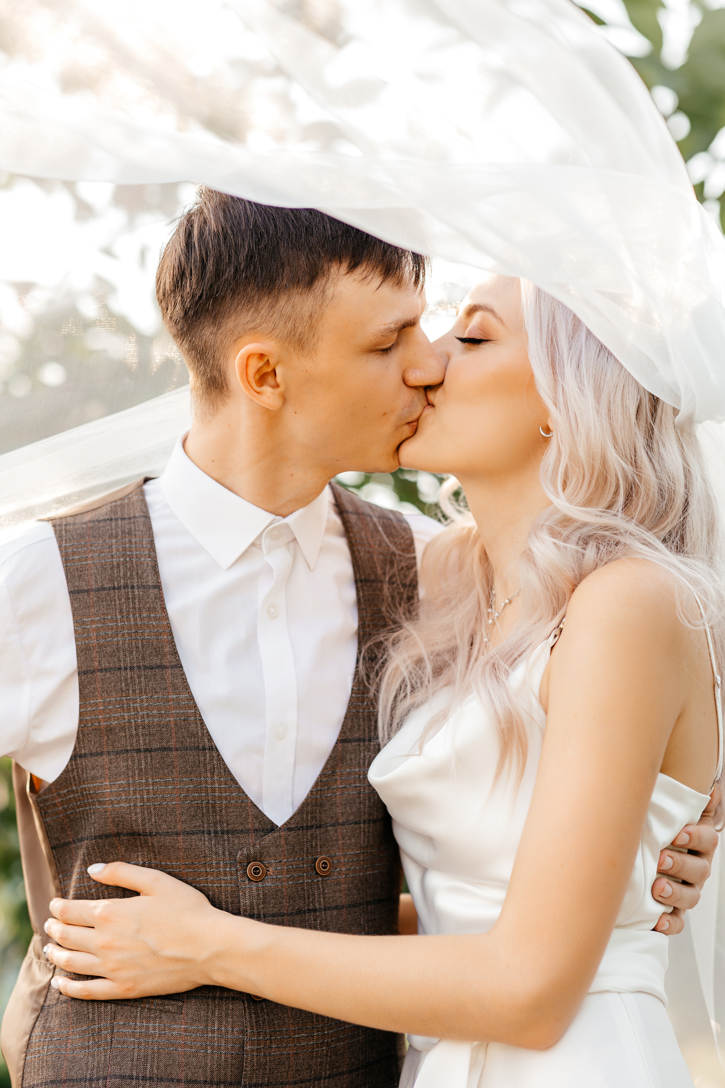 Дарья и Максим (выездная церемония). Свадебный и портретный фотограф в Запорожье Украина Elena Marshall