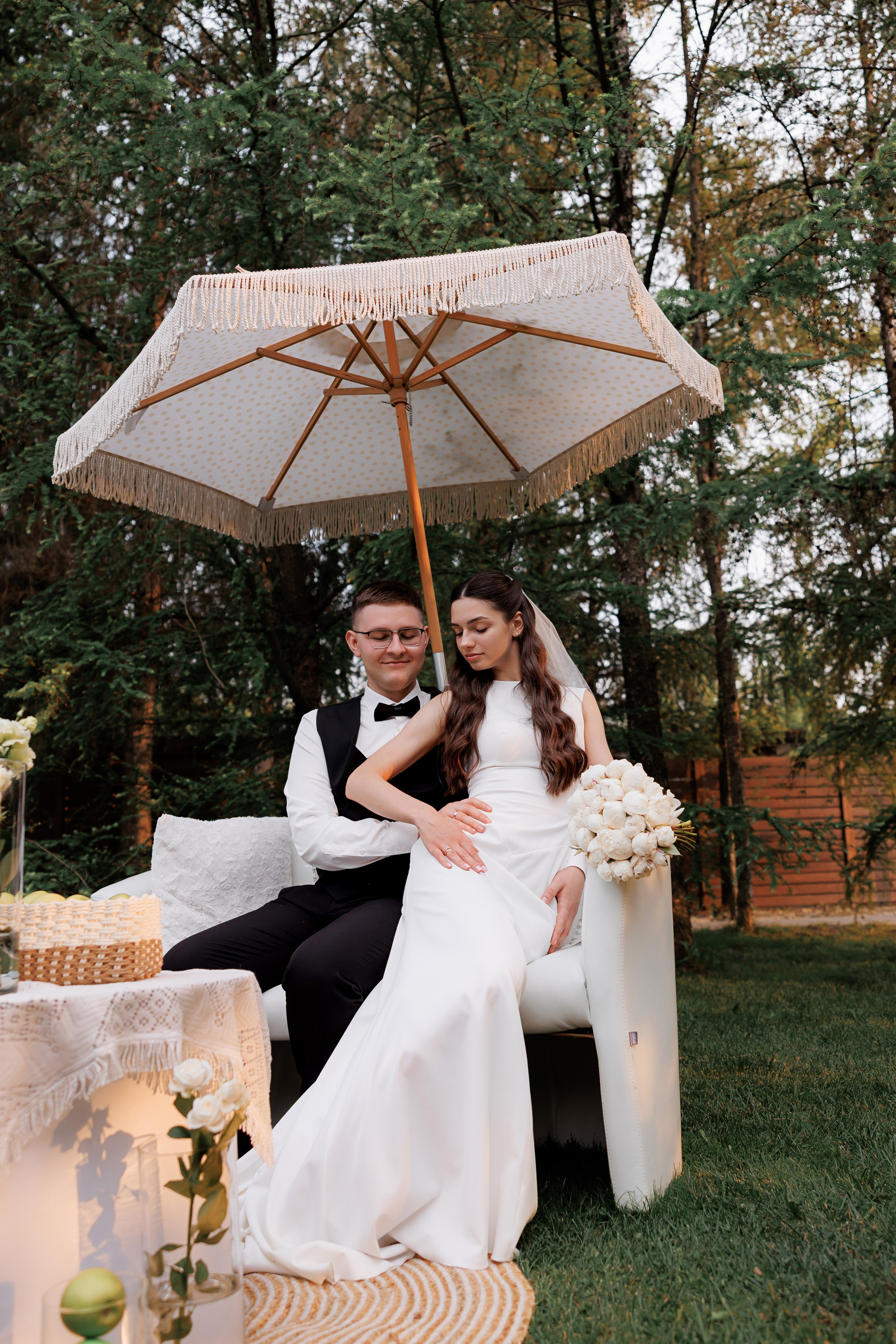 Весільний фотограф Запоріжжя — ранкові збори нареченої • Wedding photographer Kyiv elegant bridal portrait • Фотограф Дніпро. Wedding Photographer in Ukraine & Europe | Elena Marshall