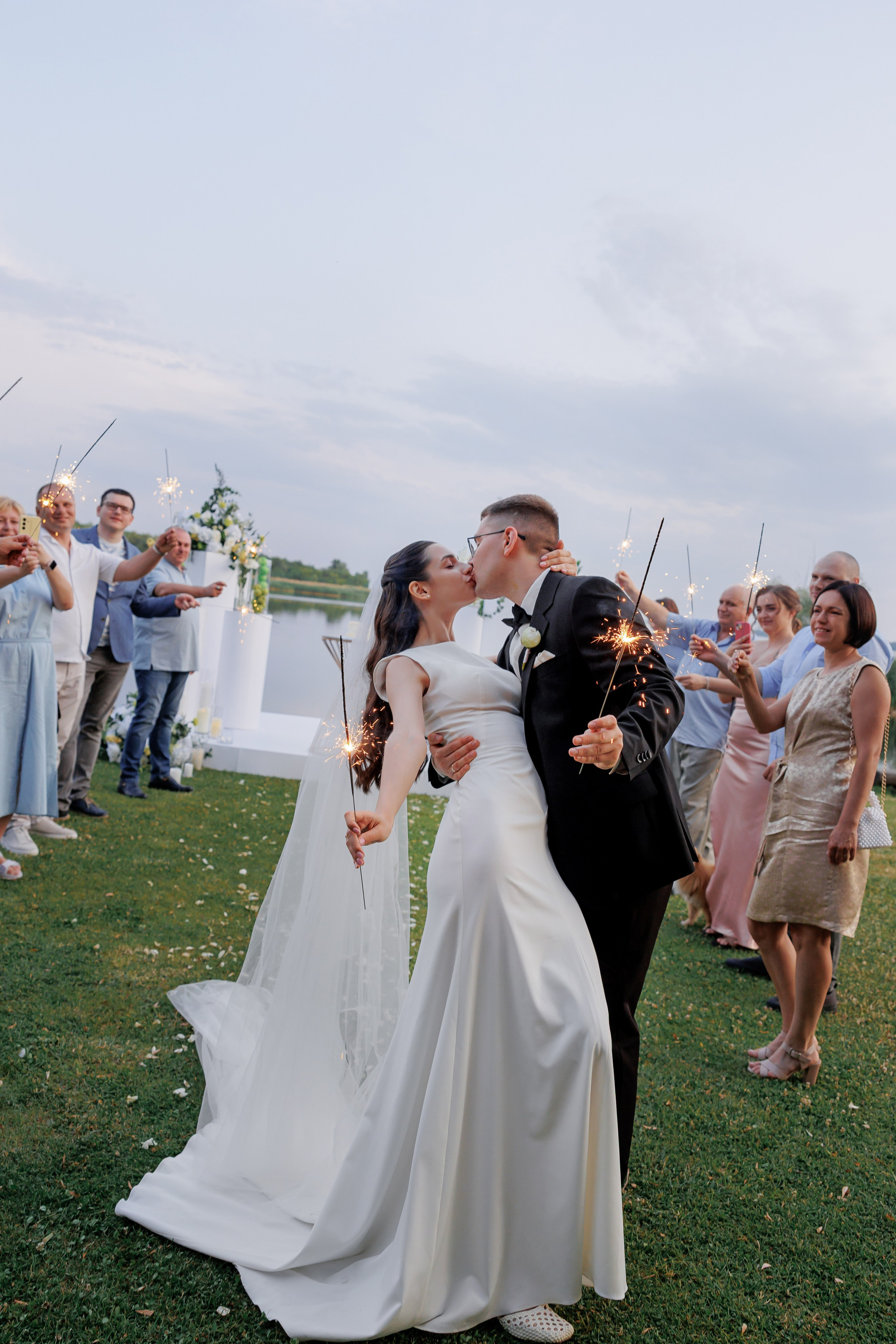 Весільний фотограф Запоріжжя — ранкові збори нареченої • Wedding photographer Kyiv elegant bridal portrait • Фотограф Дніпро. Wedding Photographer in Ukraine & Europe | Elena Marshall