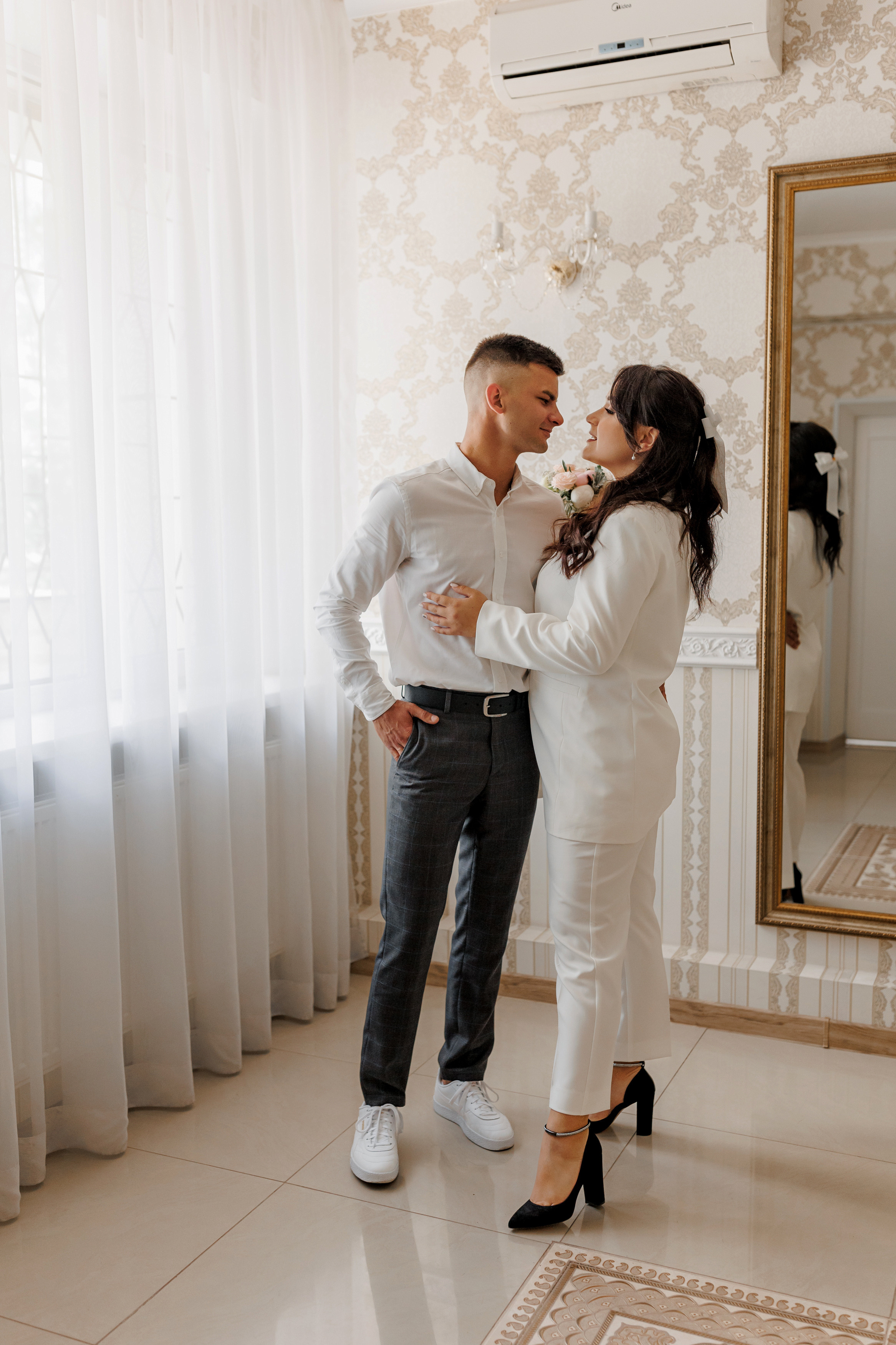 Юра и Аня. Свадебный и портретный фотограф в Запорожье Украина Elena Marshall