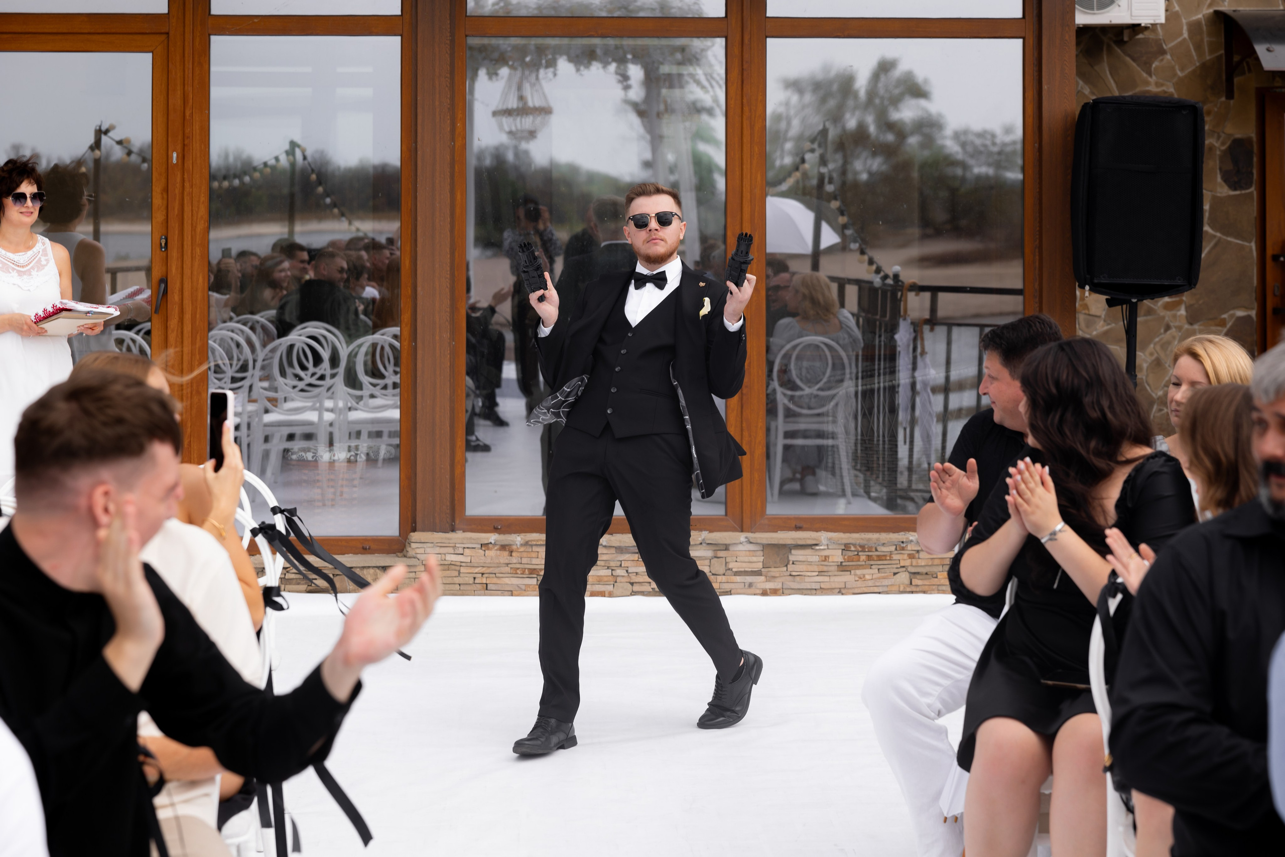 Весільна зйомка, фотосессія весілля, весільний фотограф. Свадебный и портретный фотограф в Запорожье Украина Elena Marshall