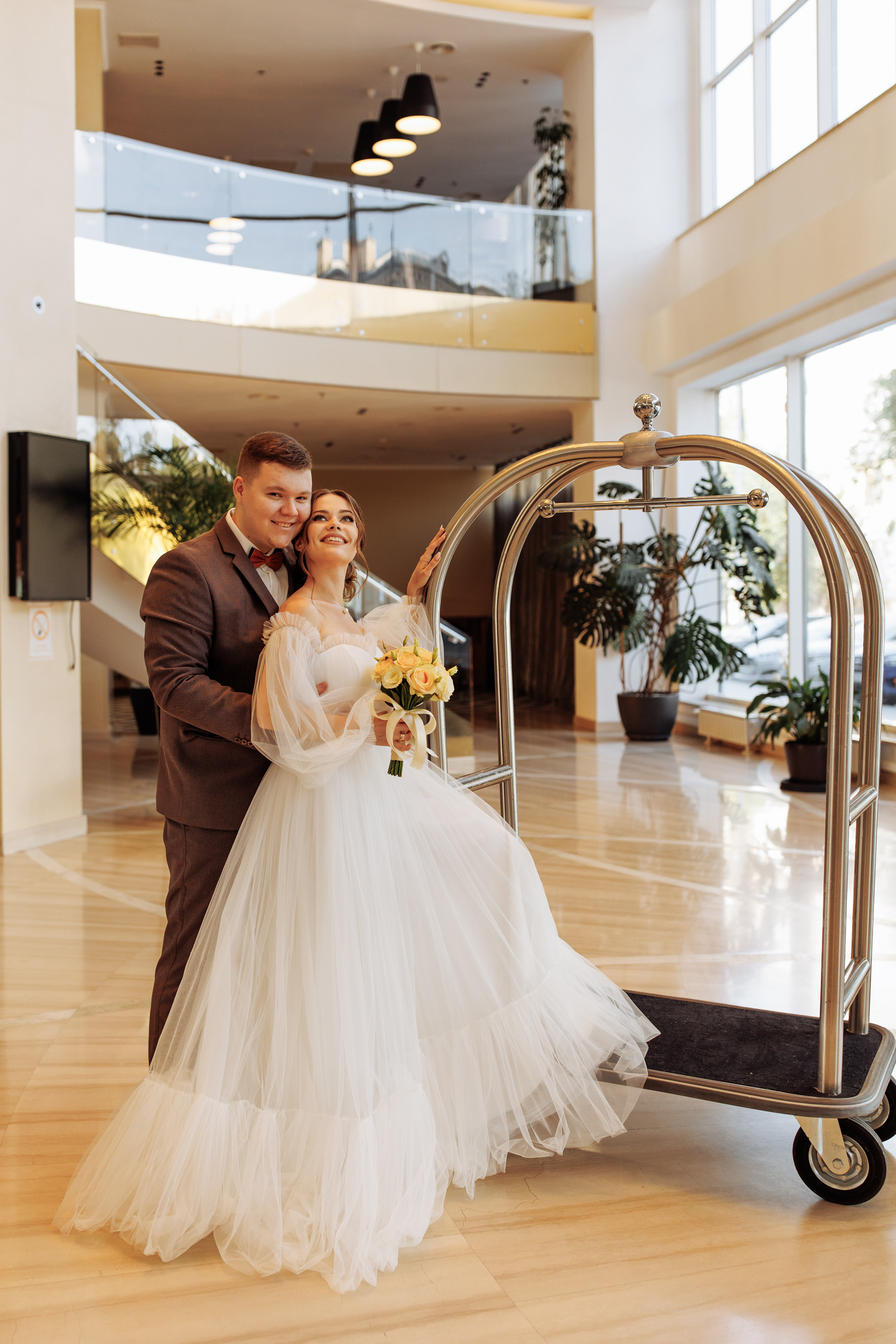 Алина и Артем. Свадебный и портретный фотограф в Запорожье Украина Elena Marshall