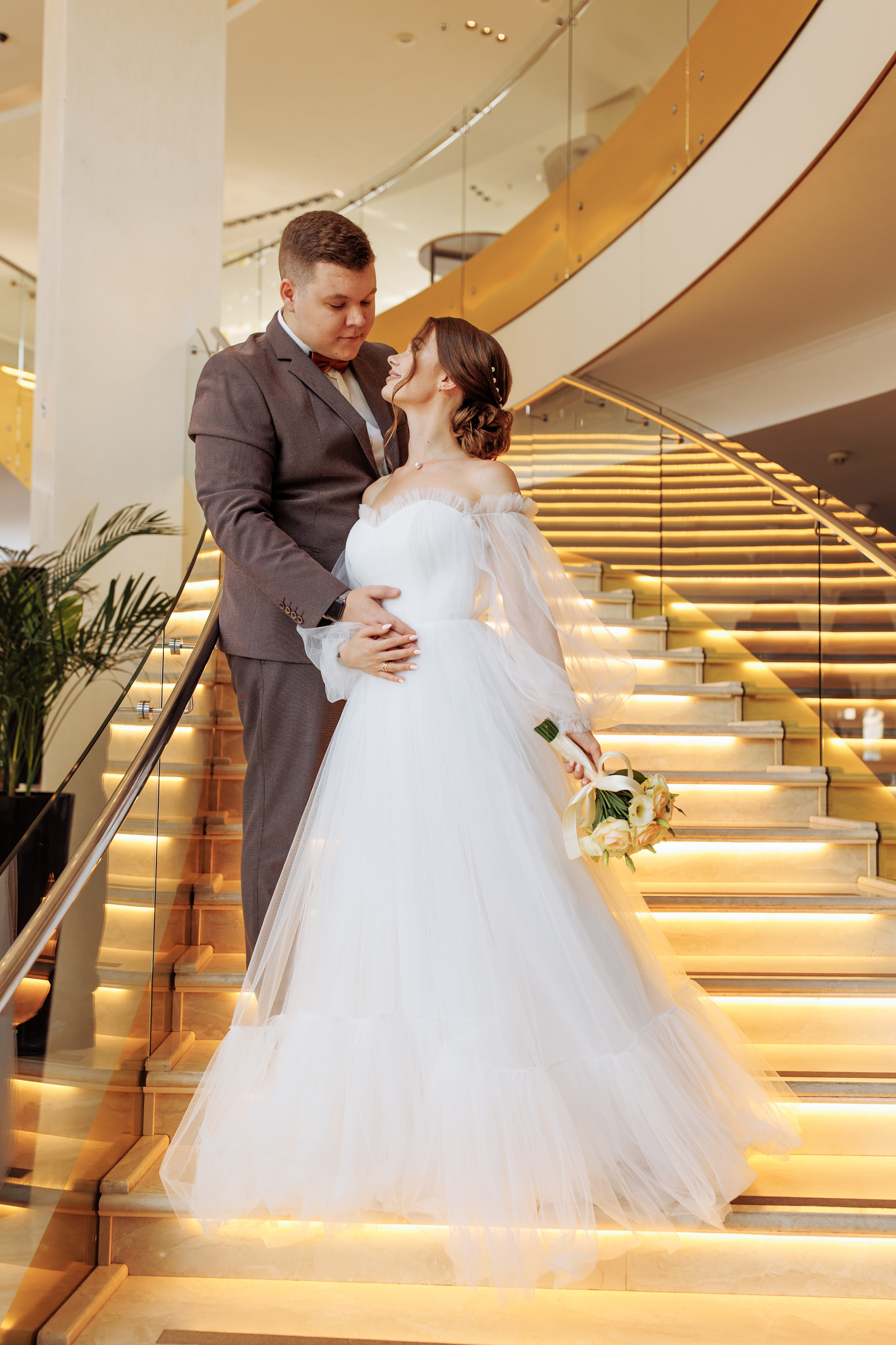 Алина и Артем. Свадебный и портретный фотограф в Запорожье Украина Elena Marshall