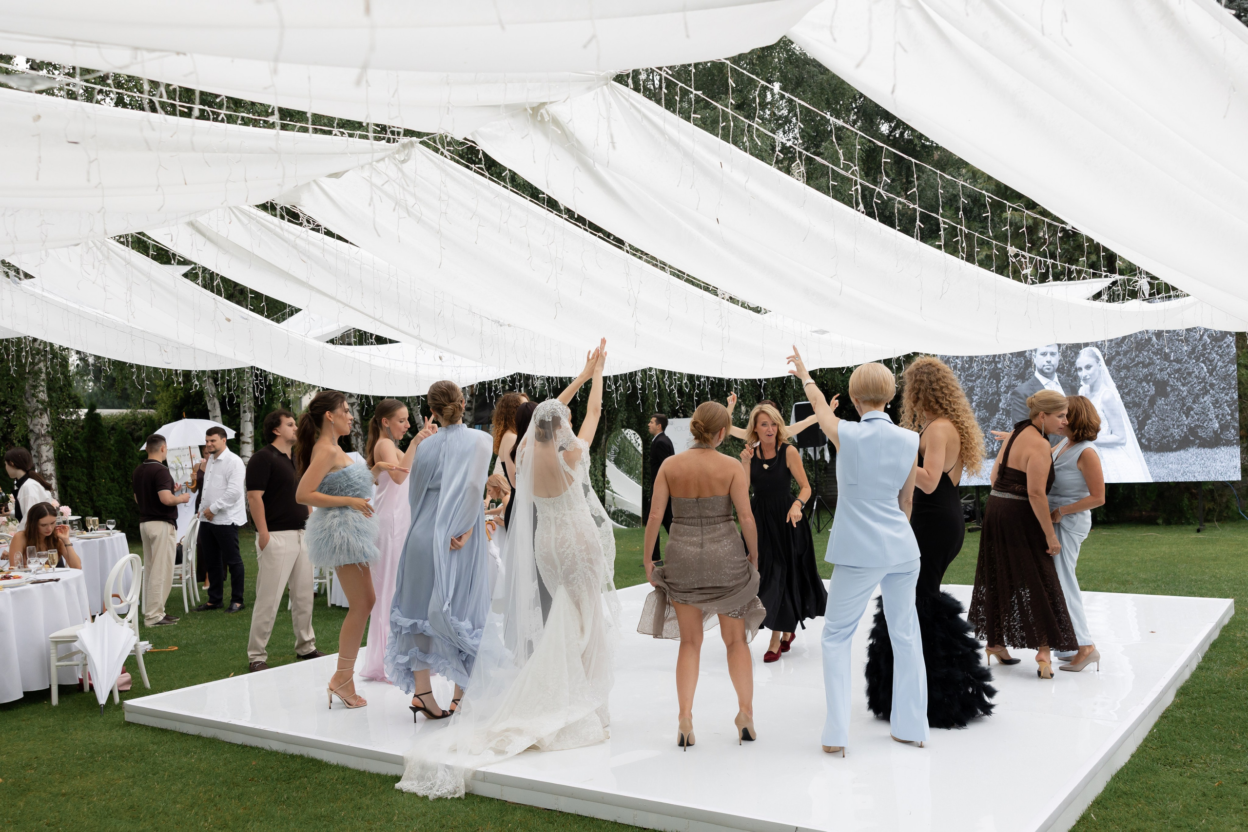 Alexandra & Victor. Wedding Photographer in Ukraine & Europe | Elena Marshall