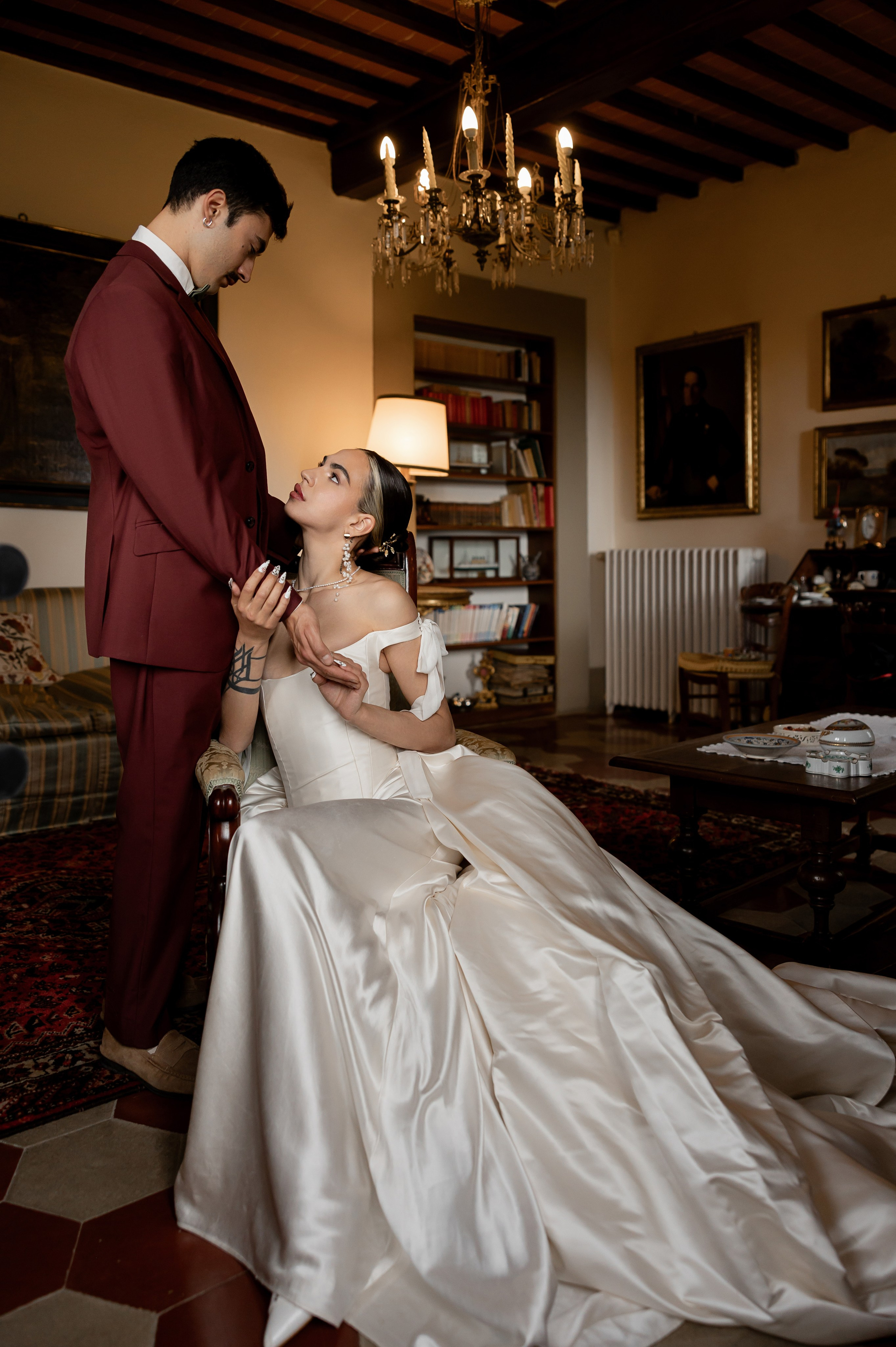 Intimate wedding moments of a stylish couple during a luxury Tuscany editorial. Wedding Photographer in Ukraine & Europe | Elena Marshall