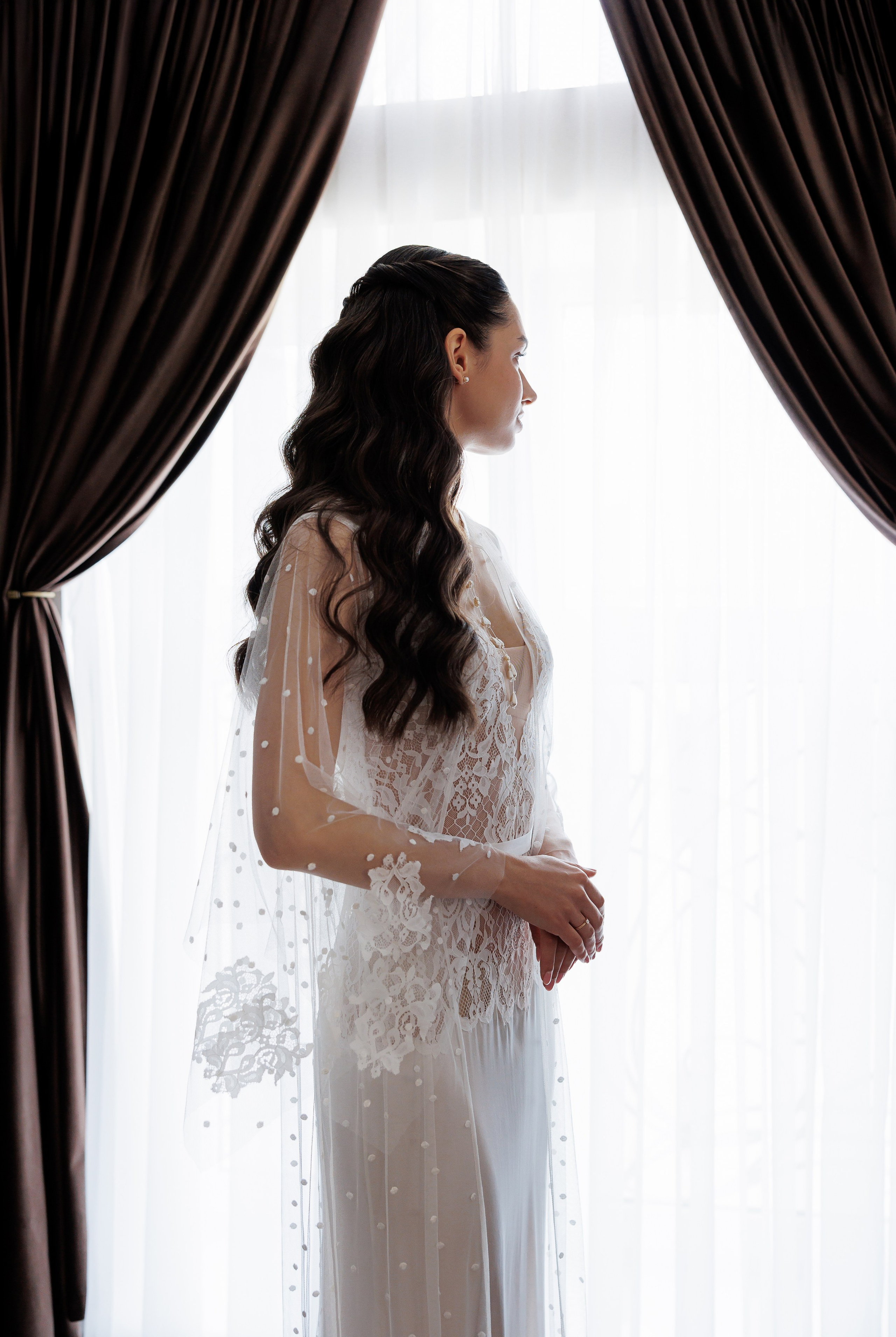 Весільний фотограф Запоріжжя — ранкові збори нареченої • Wedding photographer Kyiv elegant bridal portrait • Фотограф Дніпро. Wedding Photographer in Ukraine & Europe | Elena Marshall