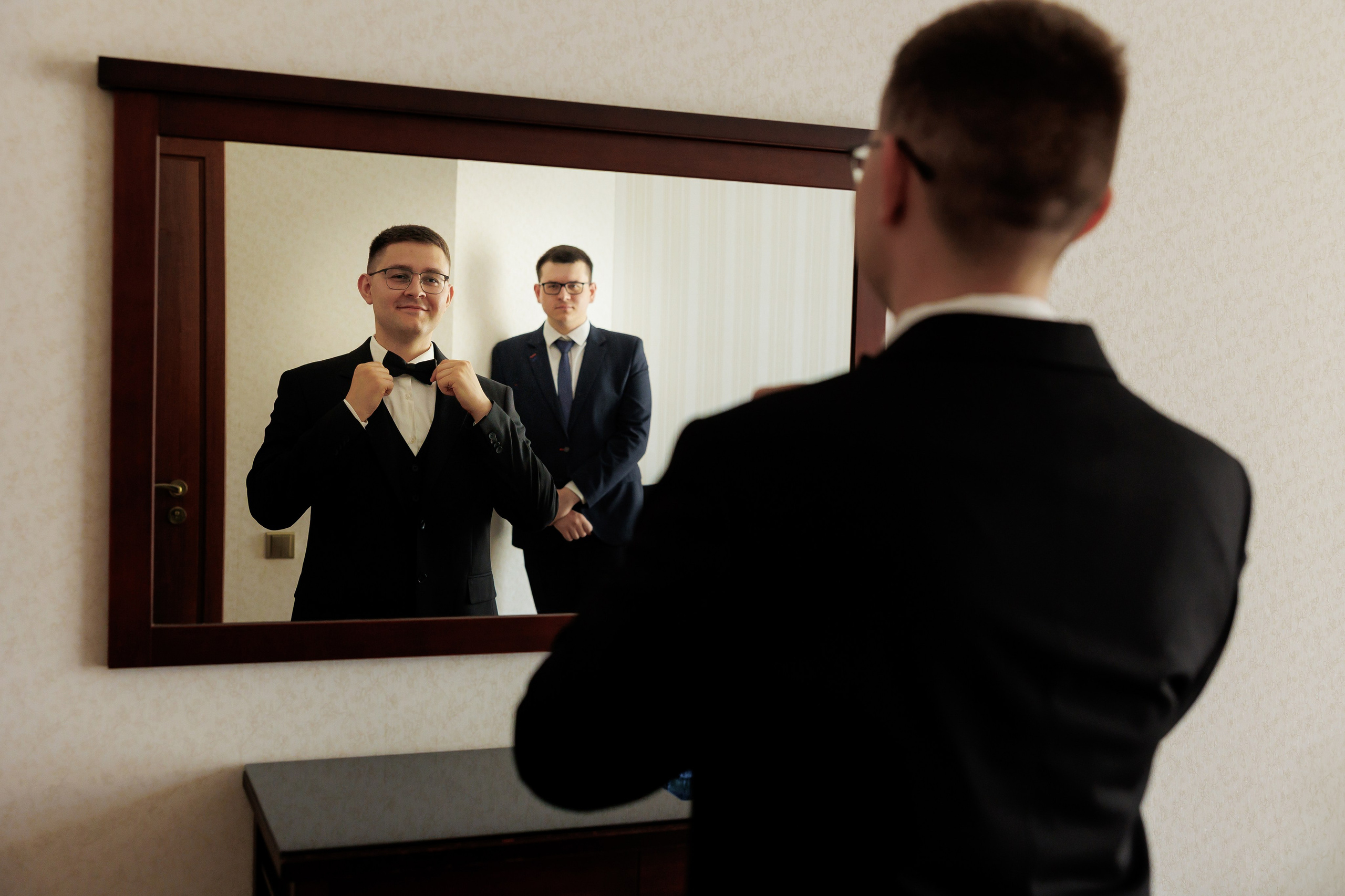 Весільний фотограф Запоріжжя — ранкові збори нареченої • Wedding photographer Kyiv elegant bridal portrait • Фотограф Дніпро. Wedding Photographer in Ukraine & Europe | Elena Marshall