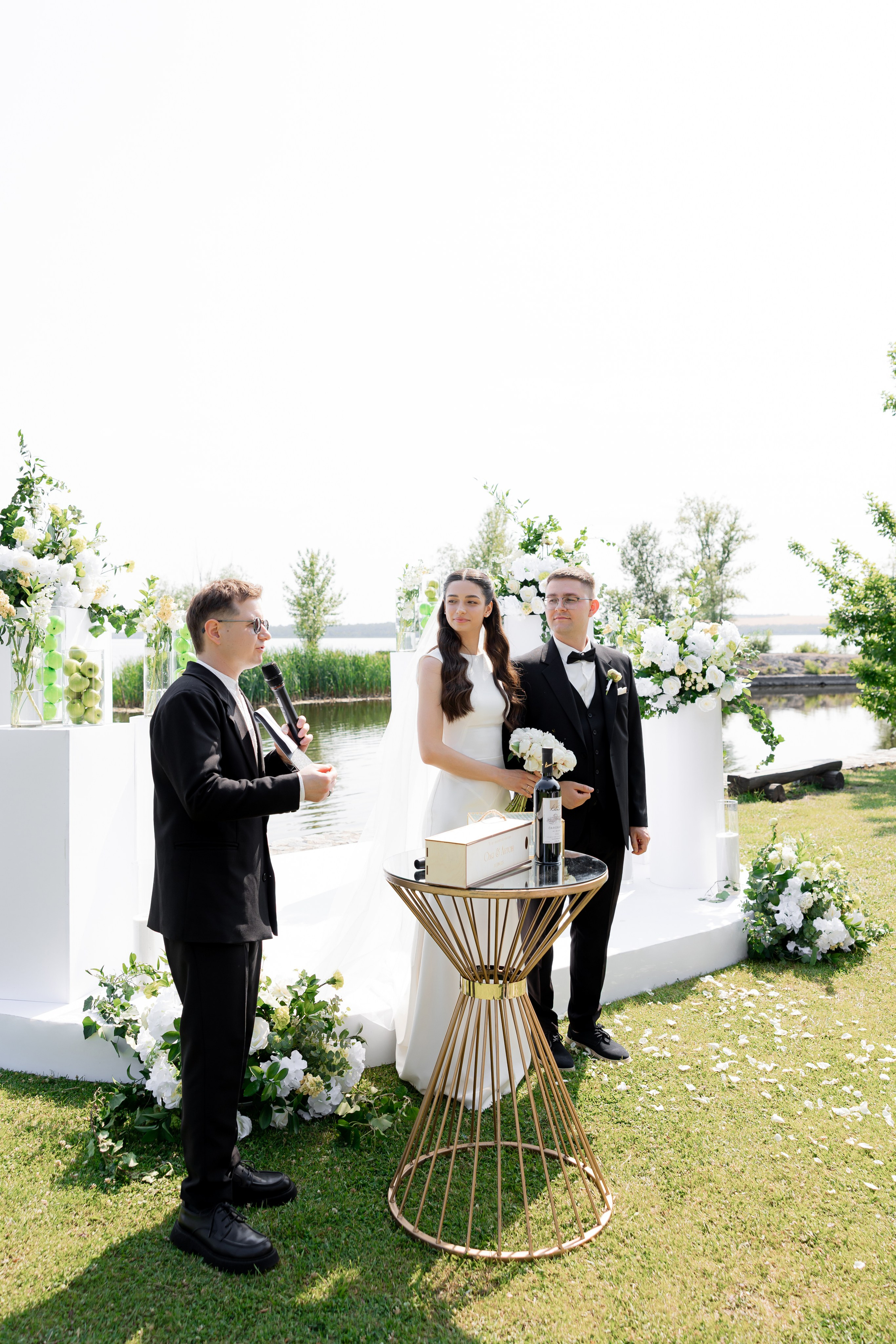 Весільний фотограф Запоріжжя — ранкові збори нареченої • Wedding photographer Kyiv elegant bridal portrait • Фотограф Дніпро. Wedding Photographer in Ukraine & Europe | Elena Marshall