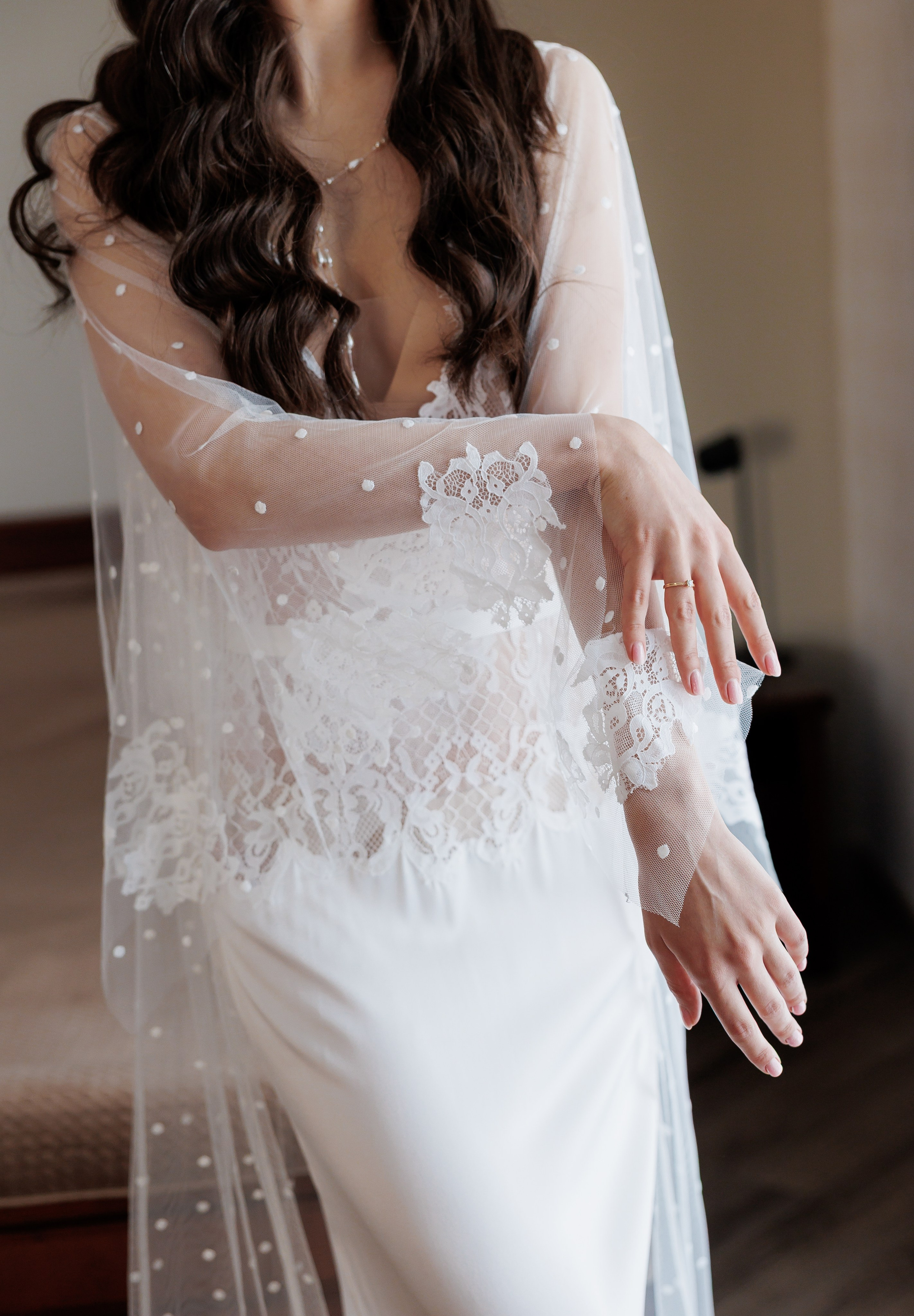 Весільний фотограф Запоріжжя — ранкові збори нареченої • Wedding photographer Kyiv elegant bridal portrait • Фотограф Дніпро. Wedding Photographer in Ukraine & Europe | Elena Marshall