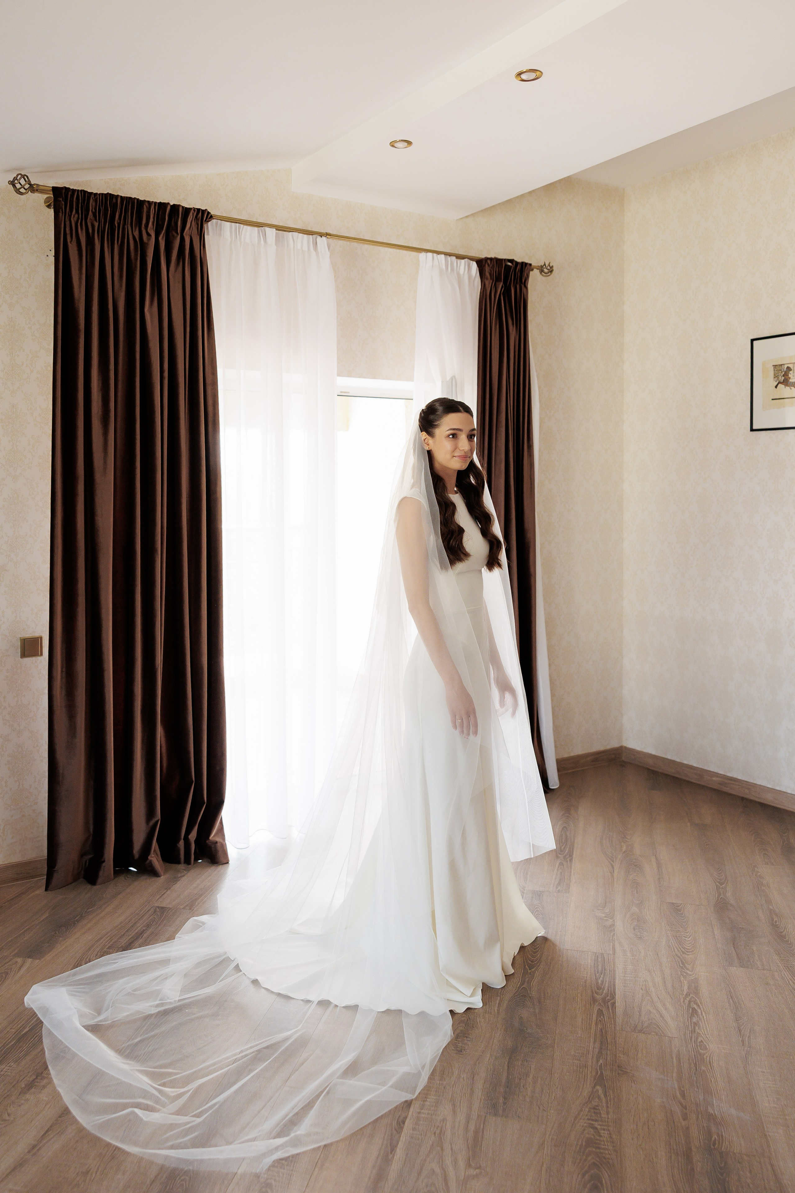 Весільний фотограф Запоріжжя — ранкові збори нареченої • Wedding photographer Kyiv elegant bridal portrait • Фотограф Дніпро. Wedding Photographer in Ukraine & Europe | Elena Marshall