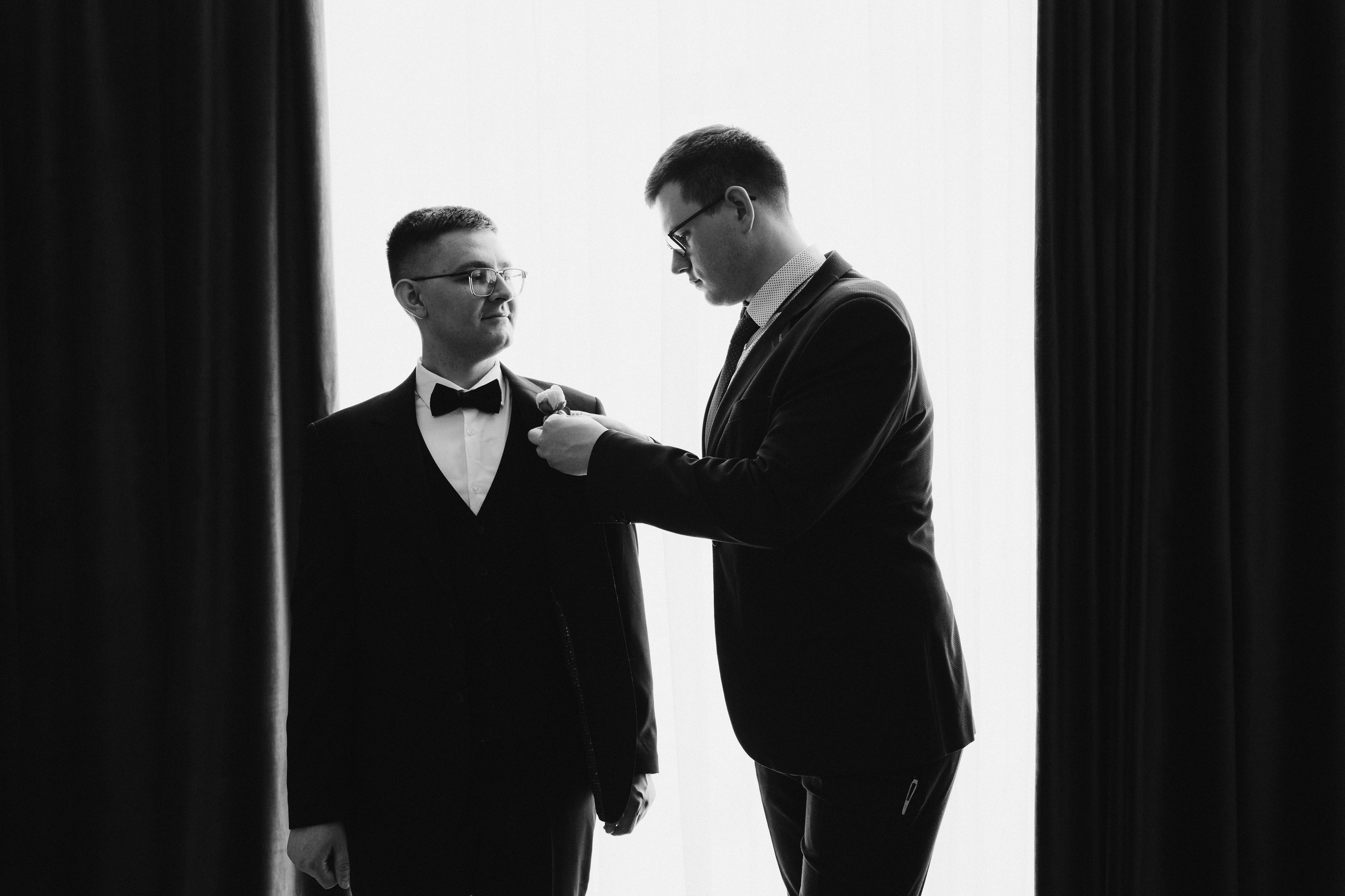 Весільний фотограф Запоріжжя — ранкові збори нареченої • Wedding photographer Kyiv elegant bridal portrait • Фотограф Дніпро. Wedding Photographer in Ukraine & Europe | Elena Marshall