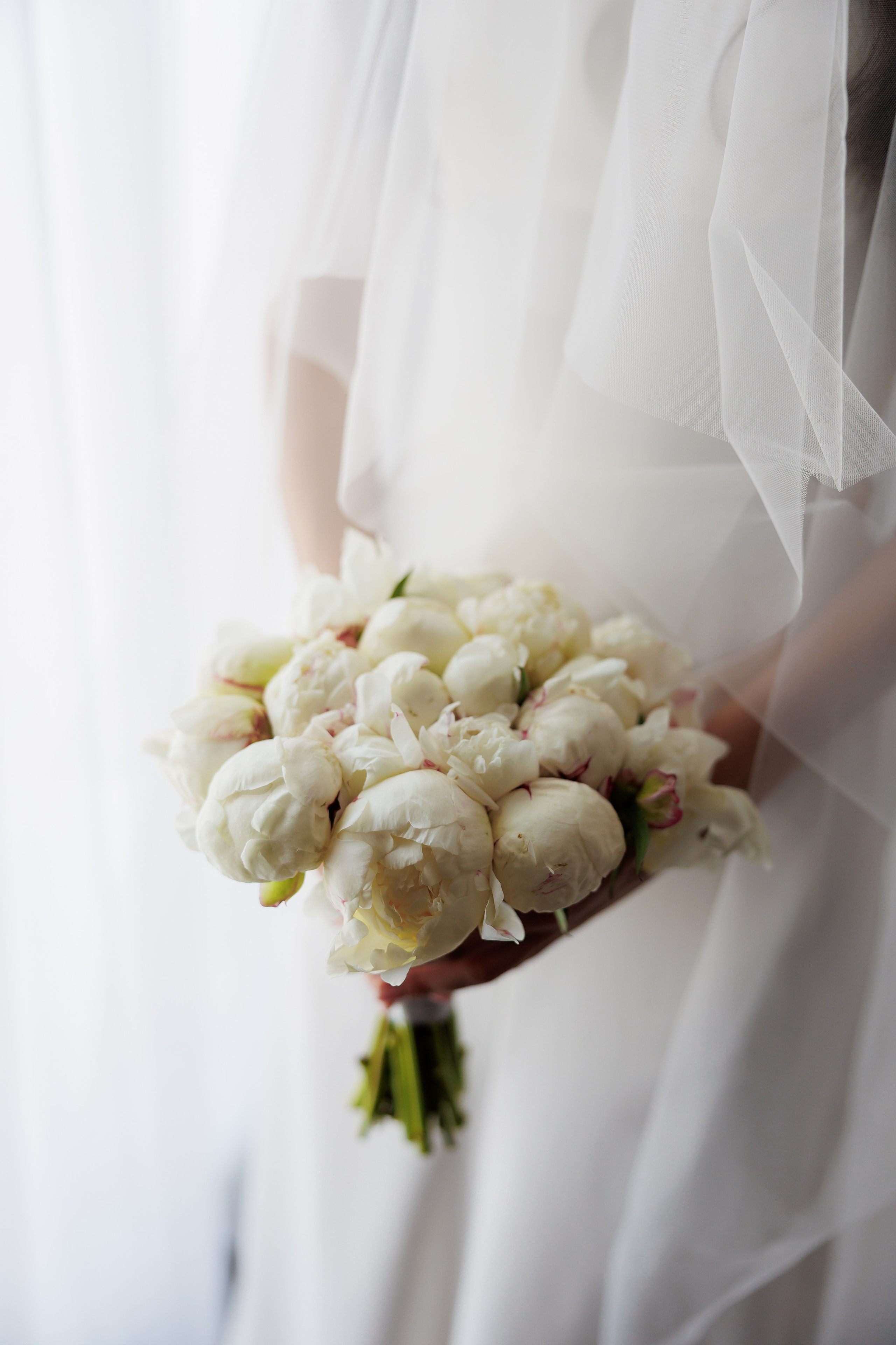 Весільний фотограф Запоріжжя — ранкові збори нареченої • Wedding photographer Kyiv elegant bridal portrait • Фотограф Дніпро. Wedding Photographer in Ukraine & Europe | Elena Marshall