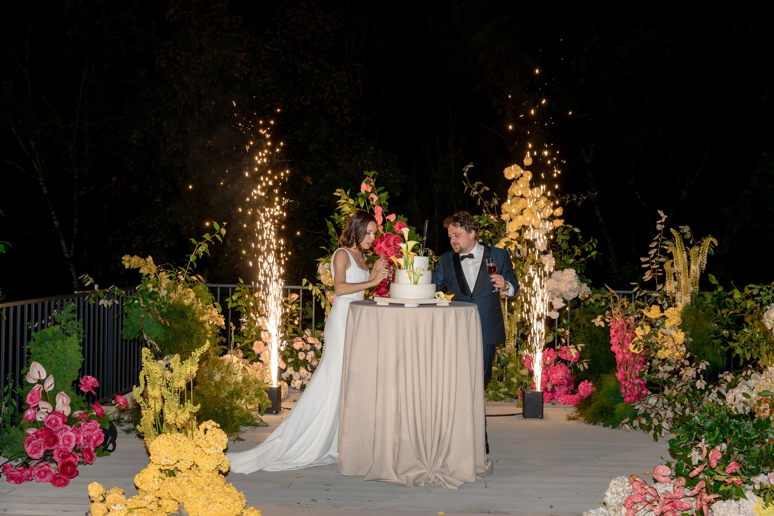 Wedding Stories | Elegant Editorial Wedding Photography in Europe. Wedding Photographer in Ukraine & Europe | Elena Marshall