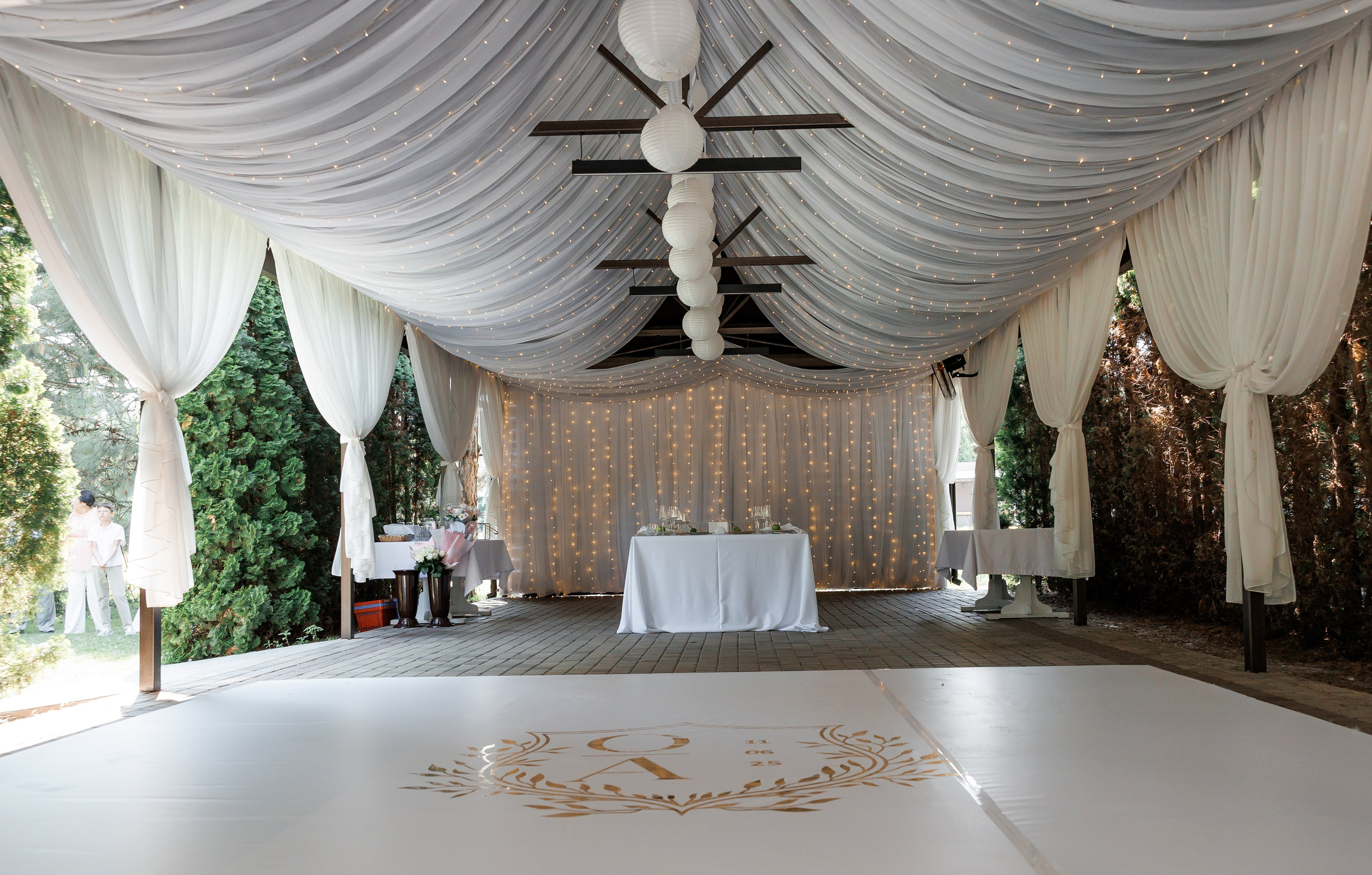 Весільний фотограф Запоріжжя — ранкові збори нареченої • Wedding photographer Kyiv elegant bridal portrait • Фотограф Дніпро. Wedding Photographer in Ukraine & Europe | Elena Marshall