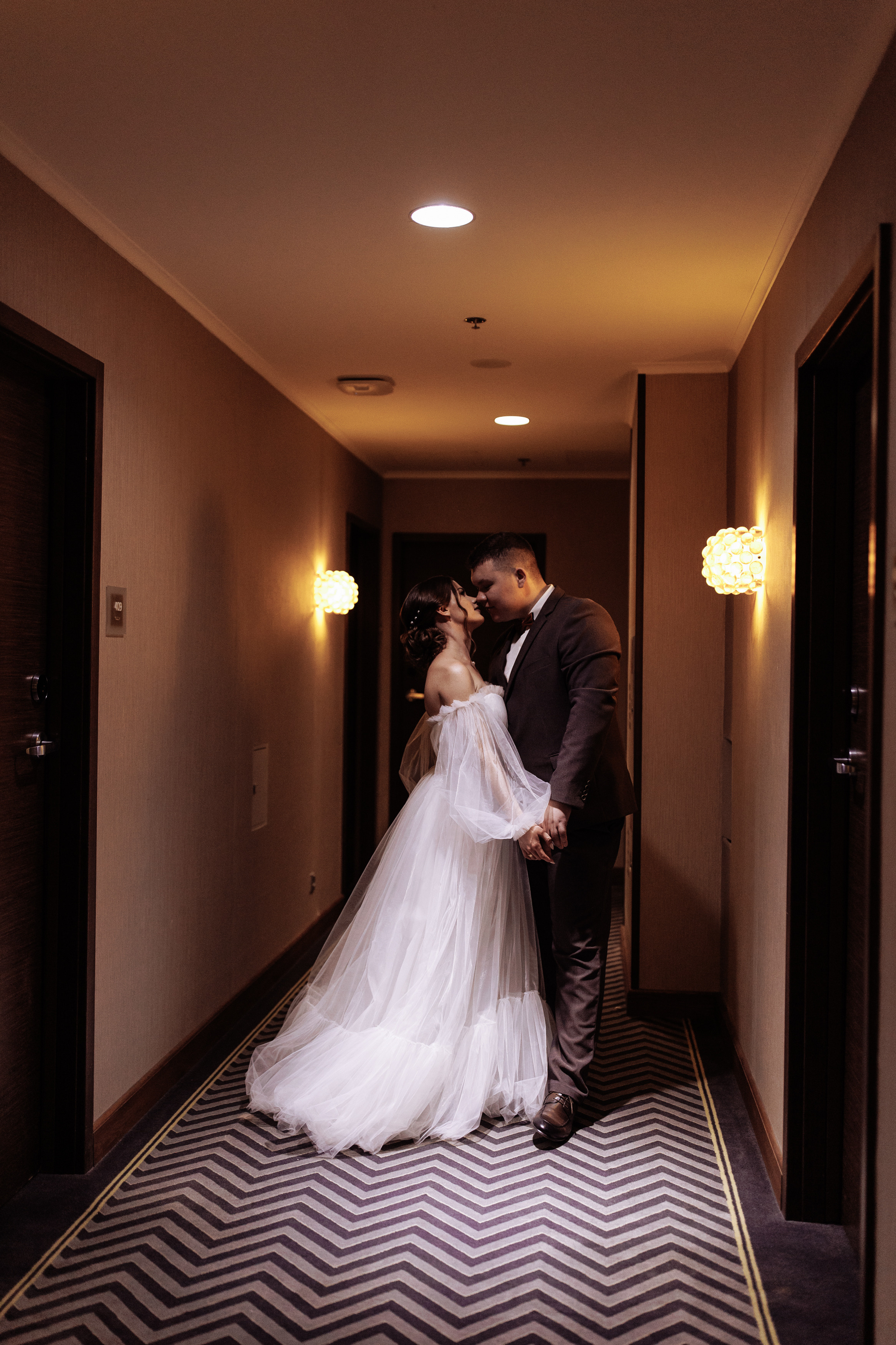 Алина и Артем. Свадебный и портретный фотограф в Запорожье Украина Elena Marshall