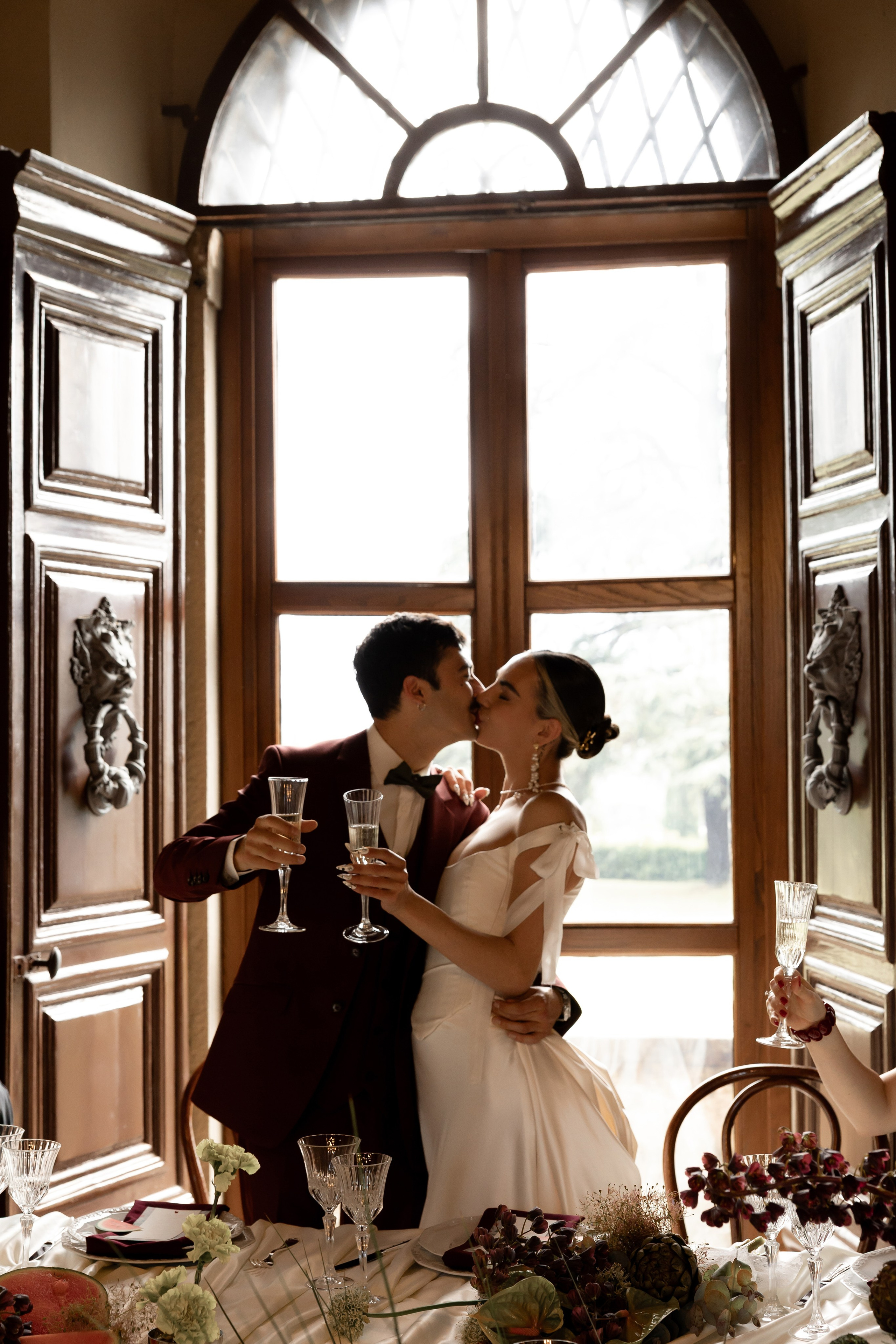 Intimate wedding moments of a stylish couple during a luxury Tuscany editorial. Wedding Photographer in Ukraine & Europe | Elena Marshall