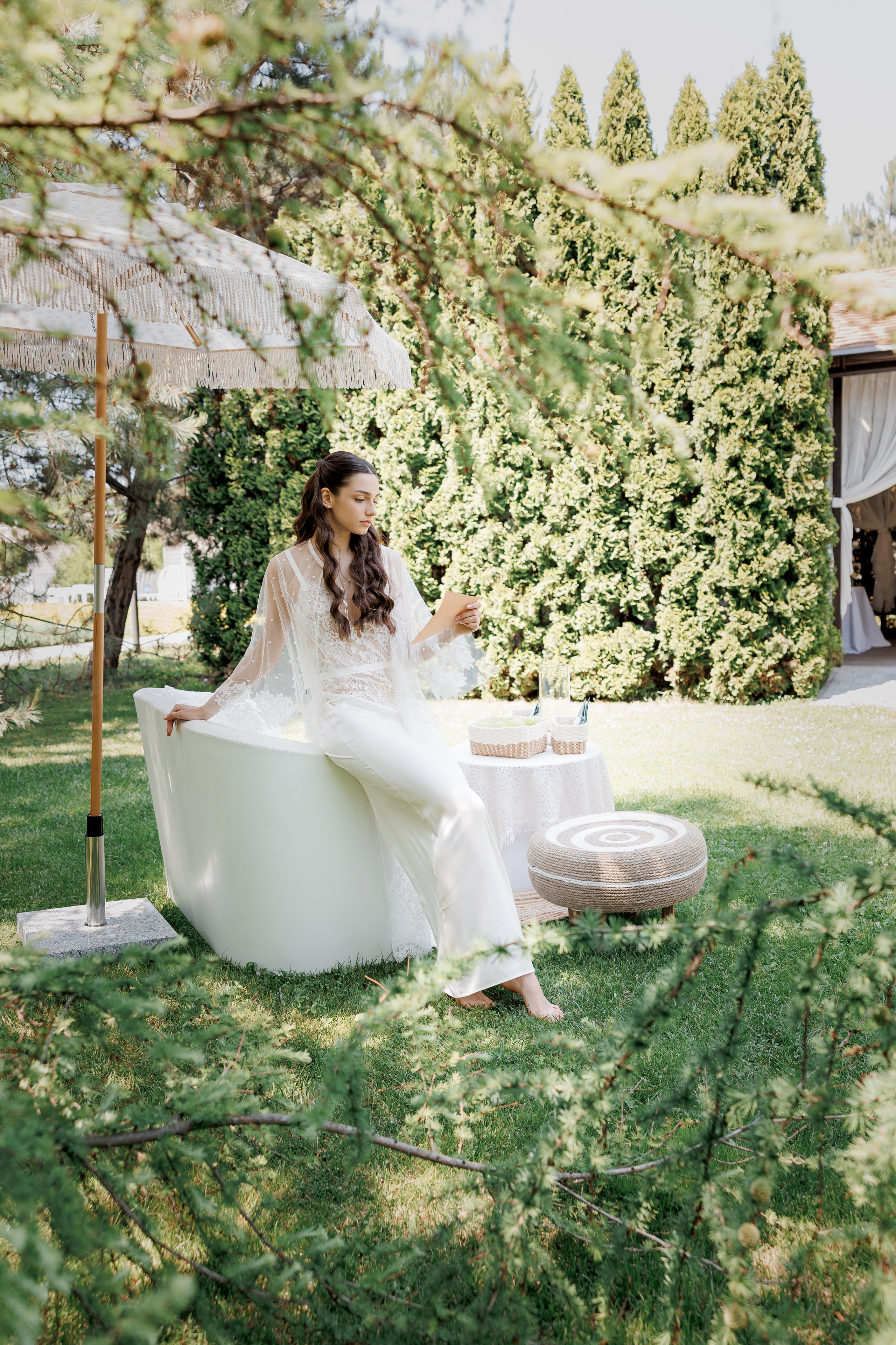 Весільний фотограф Запоріжжя — ранкові збори нареченої • Wedding photographer Kyiv elegant bridal portrait • Фотограф Дніпро. Wedding Photographer in Ukraine & Europe | Elena Marshall