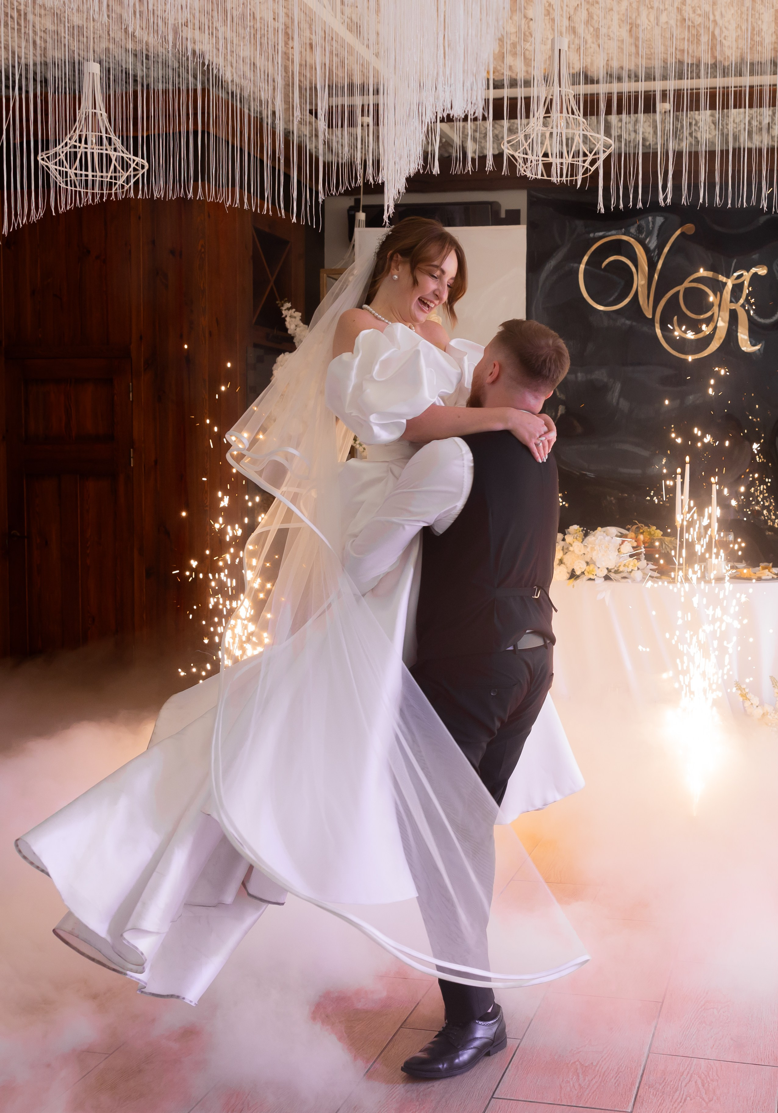 Весільна зйомка, фотосессія весілля, весільний фотограф. Свадебный и портретный фотограф в Запорожье Украина Elena Marshall