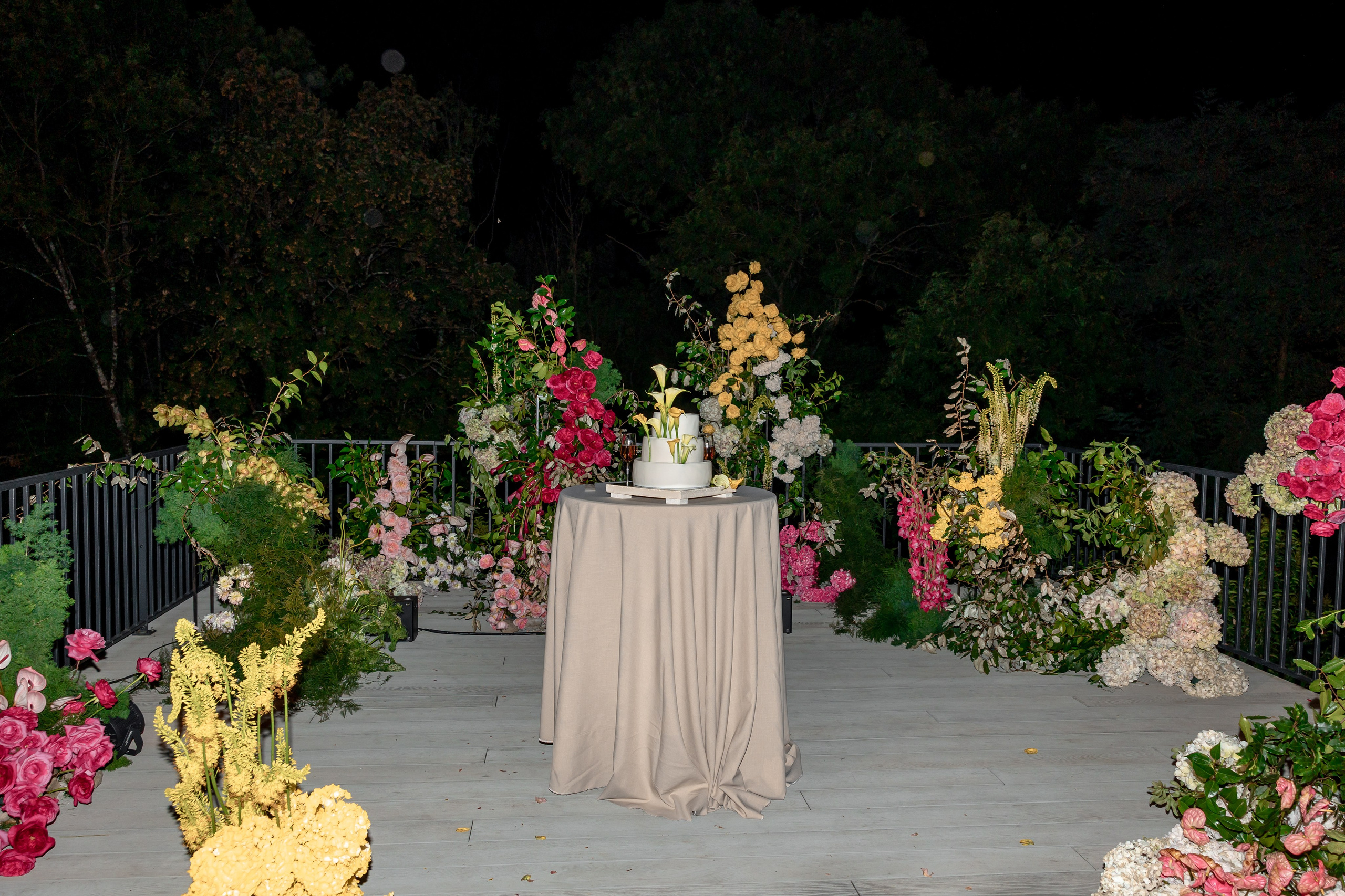 Wedding Stories | Elegant Editorial Wedding Photography in Europe. Wedding Photographer in Ukraine & Europe | Elena Marshall