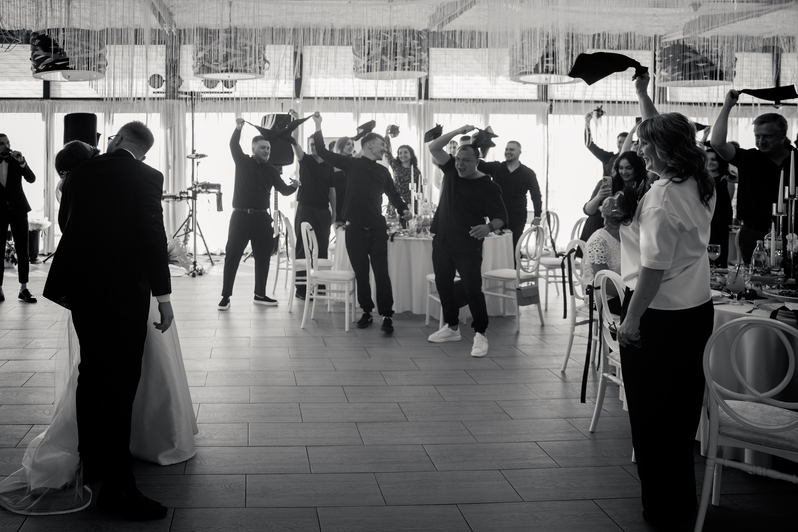 Весільна зйомка, фотосессія весілля, весільний фотограф. Свадебный и портретный фотограф в Запорожье Украина Elena Marshall