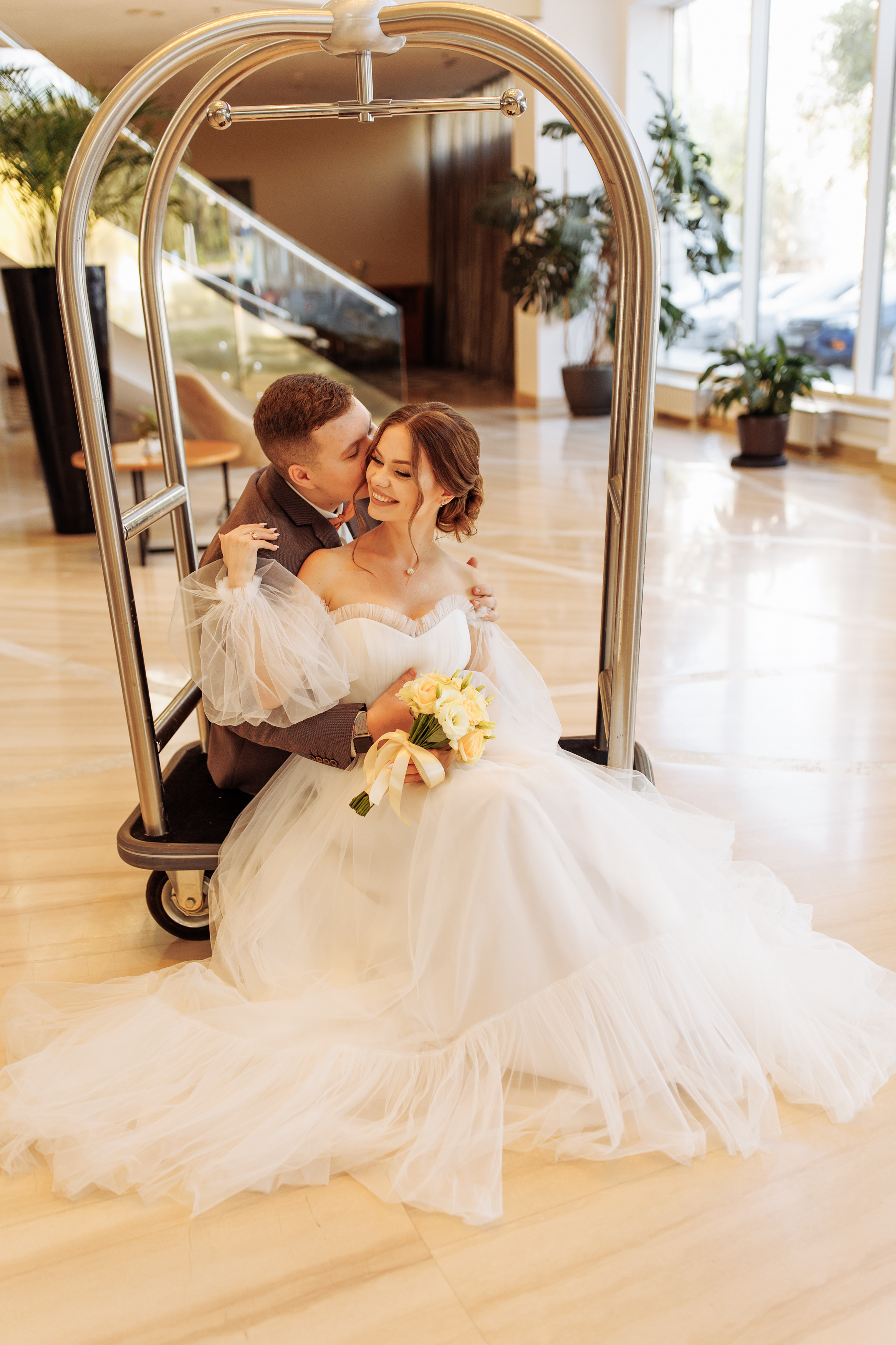 Алина и Артем. Свадебный и портретный фотограф в Запорожье Украина Elena Marshall