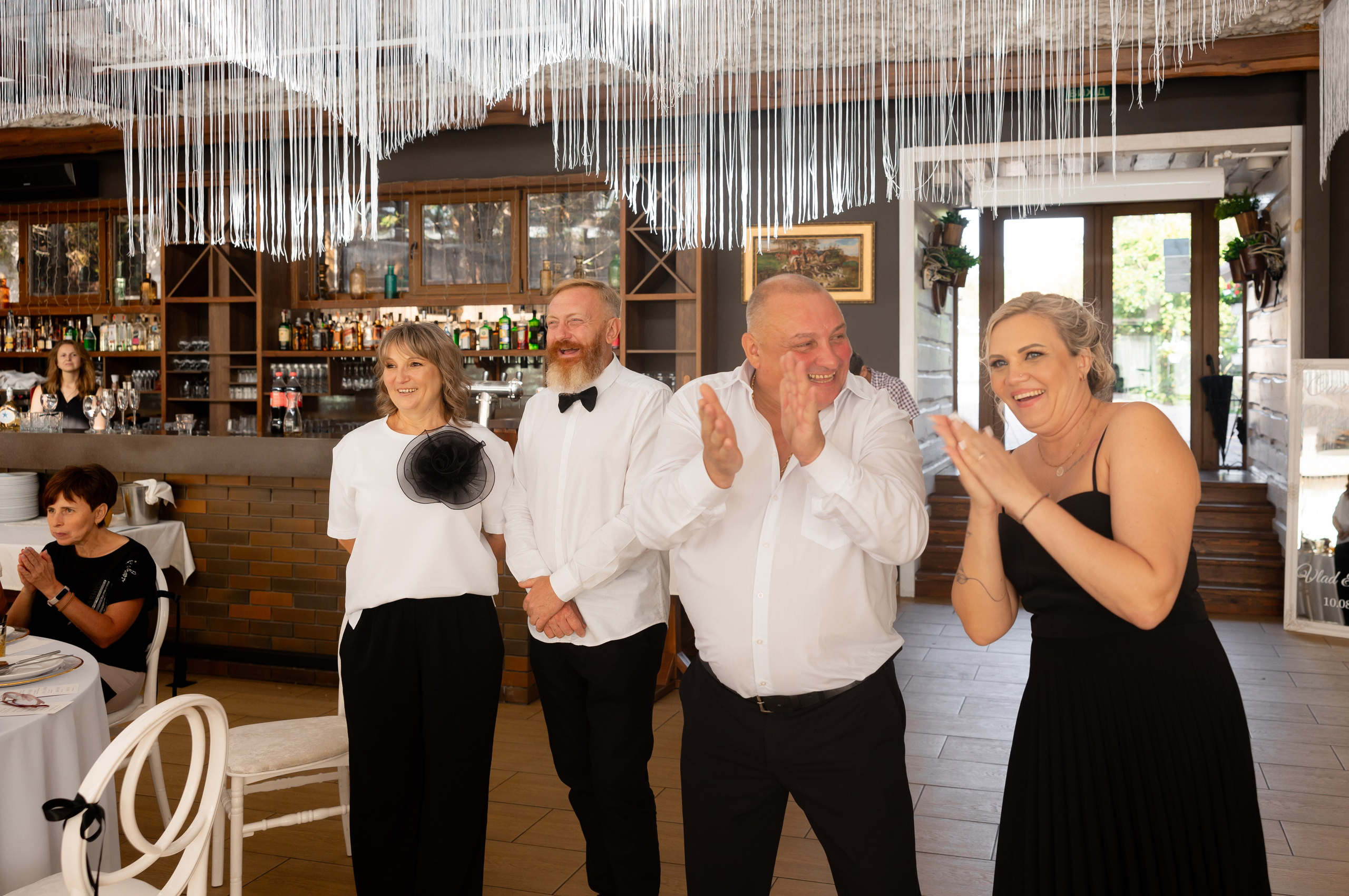 Весільна зйомка, фотосессія весілля, весільний фотограф. Свадебный и портретный фотограф в Запорожье Украина Elena Marshall