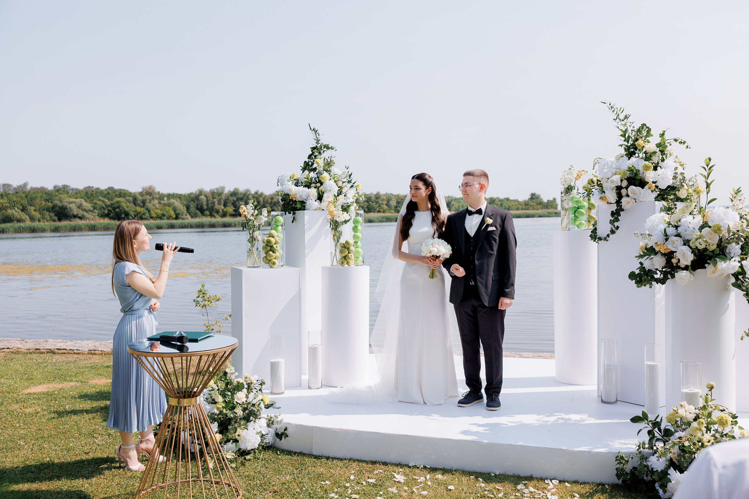 Весільний фотограф Запоріжжя — ранкові збори нареченої • Wedding photographer Kyiv elegant bridal portrait • Фотограф Дніпро. Wedding Photographer in Ukraine & Europe | Elena Marshall