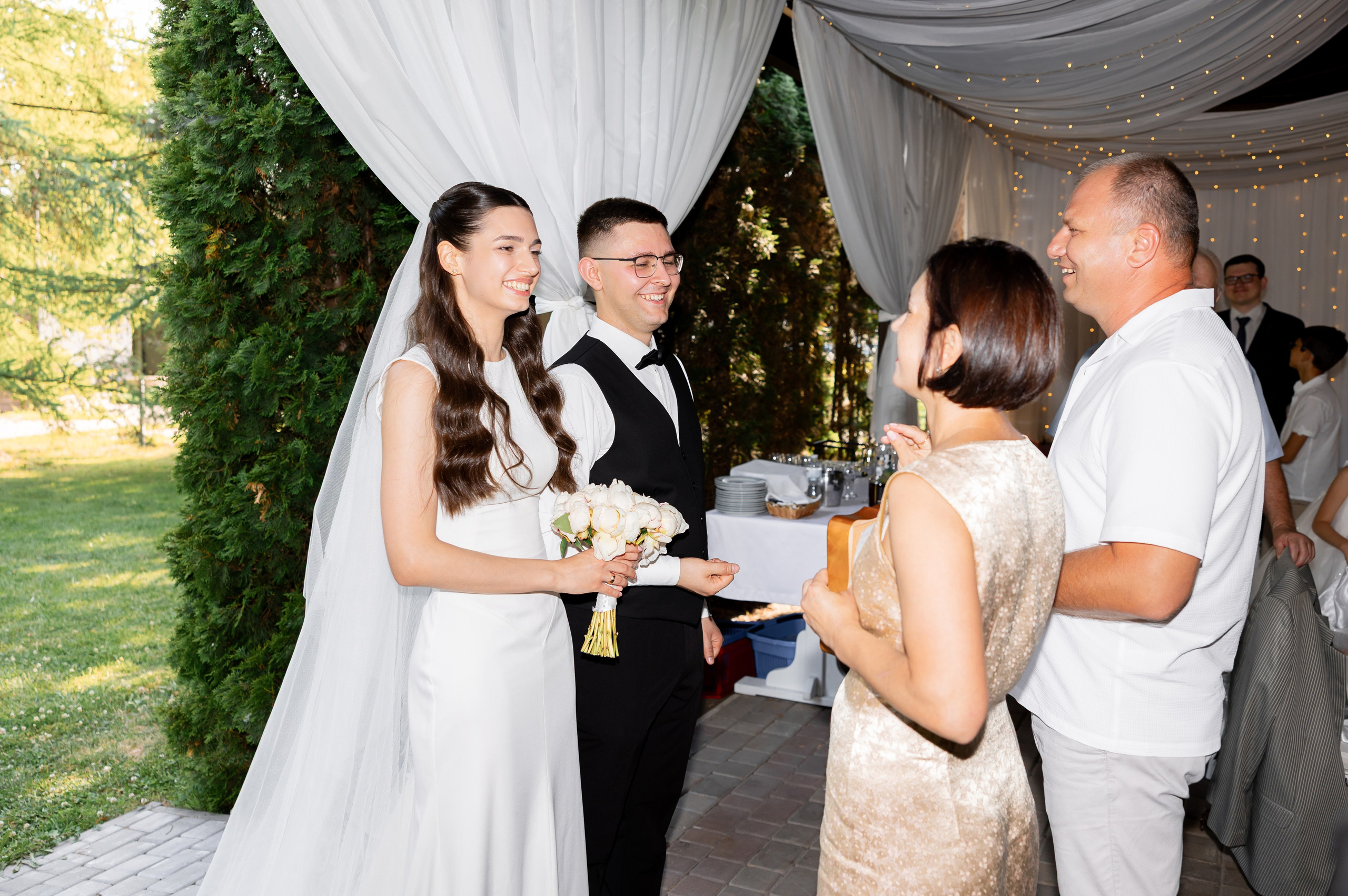 Весільний фотограф Запоріжжя — ранкові збори нареченої • Wedding photographer Kyiv elegant bridal portrait • Фотограф Дніпро. Wedding Photographer in Ukraine & Europe | Elena Marshall