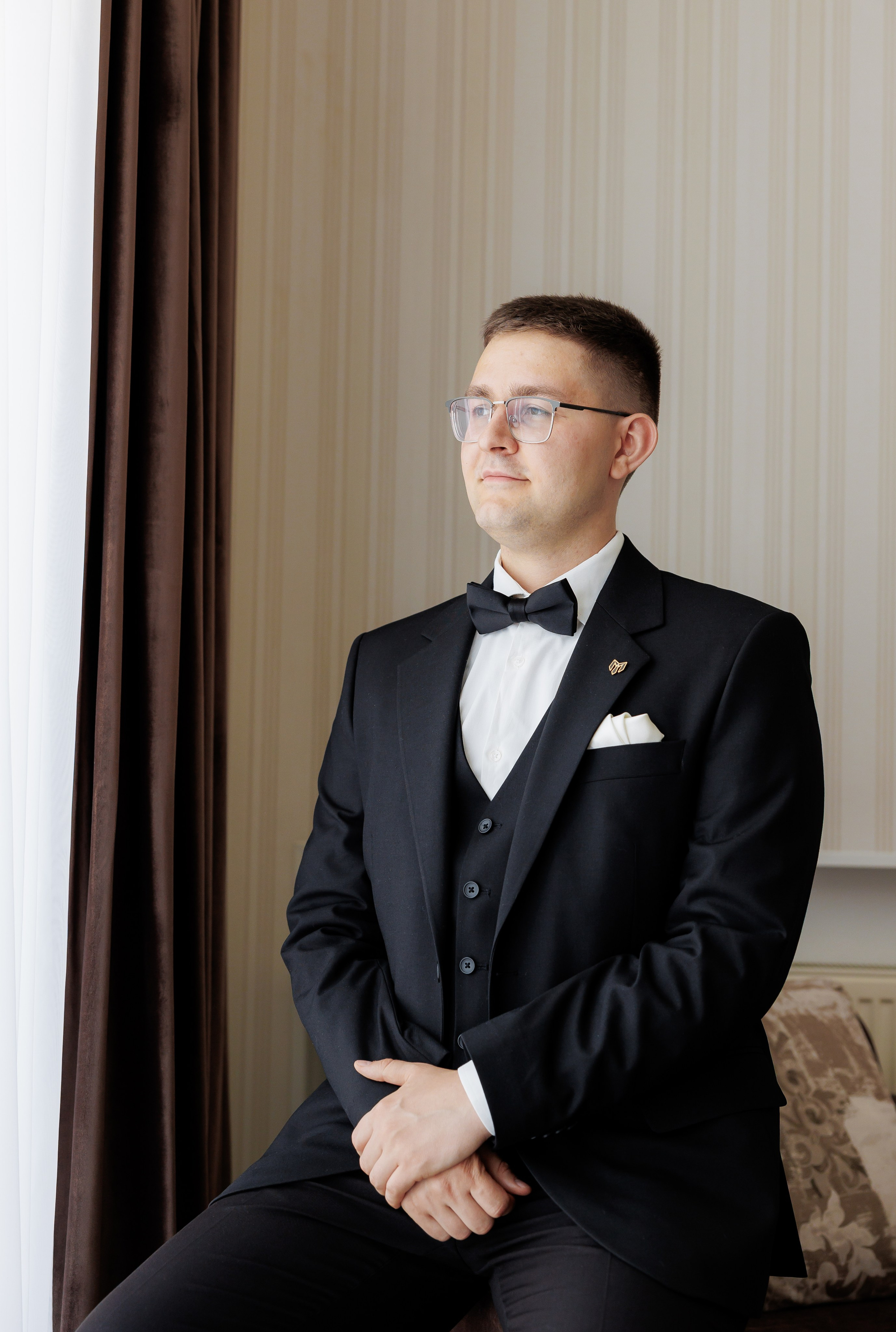 Весільний фотограф Запоріжжя — ранкові збори нареченої • Wedding photographer Kyiv elegant bridal portrait • Фотограф Дніпро. Wedding Photographer in Ukraine & Europe | Elena Marshall