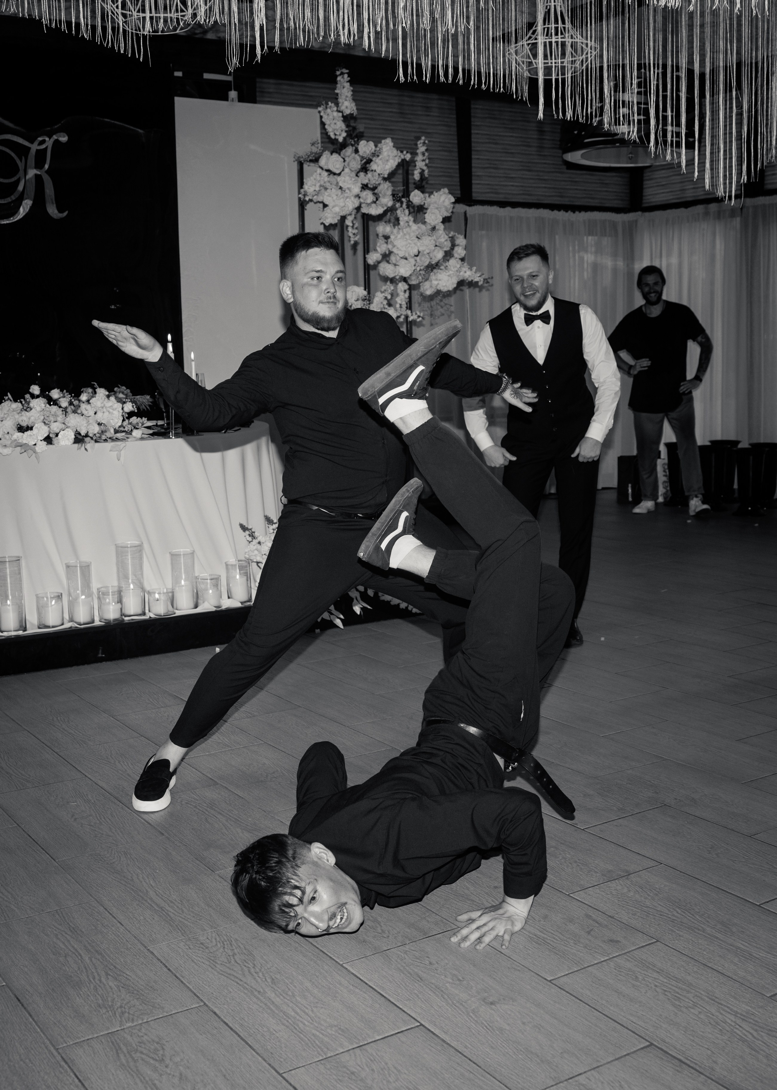 Весільна зйомка, фотосессія весілля, весільний фотограф. Свадебный и портретный фотограф в Запорожье Украина Elena Marshall