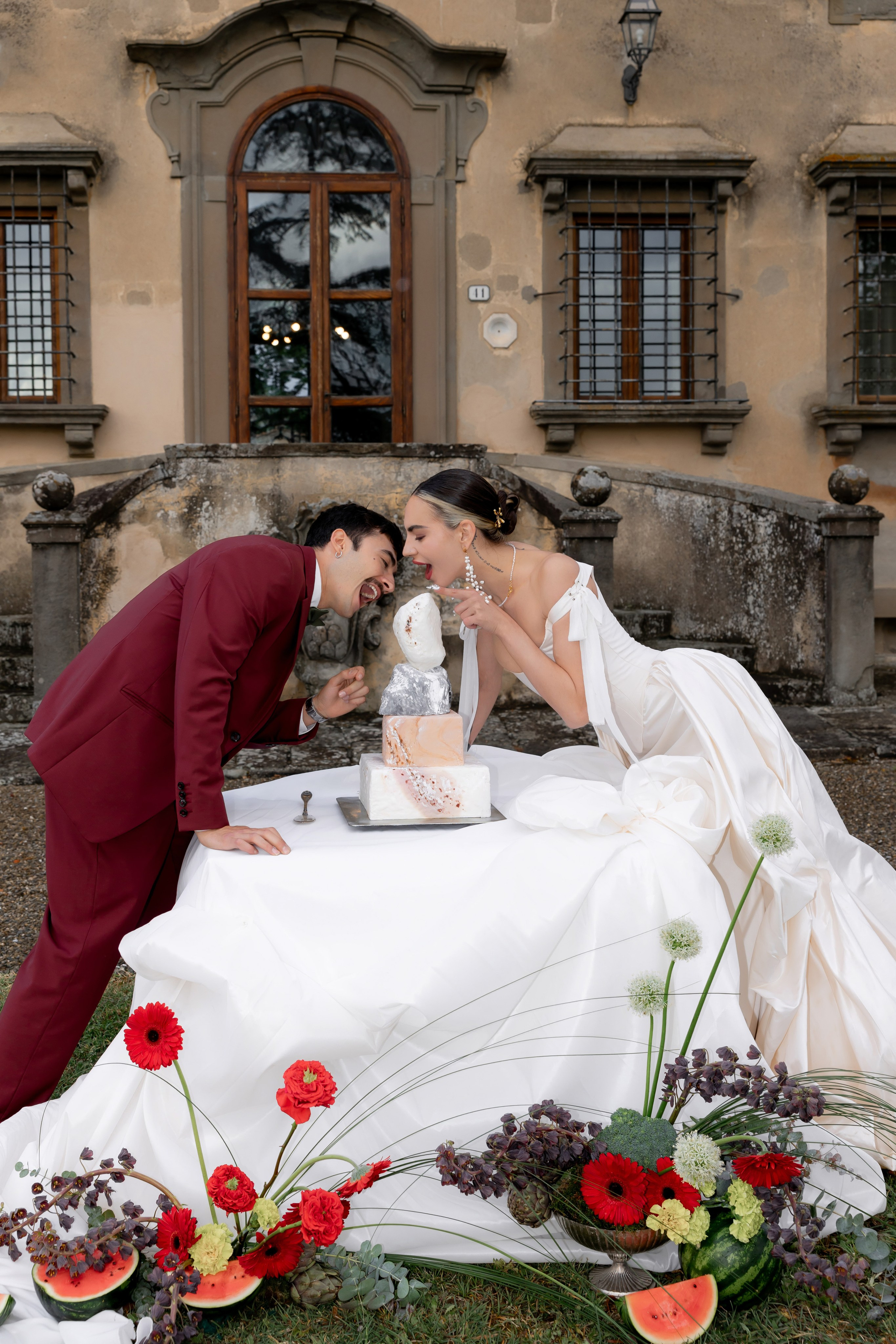 Intimate wedding moments of a stylish couple during a luxury Tuscany editorial. Wedding Photographer in Ukraine & Europe | Elena Marshall